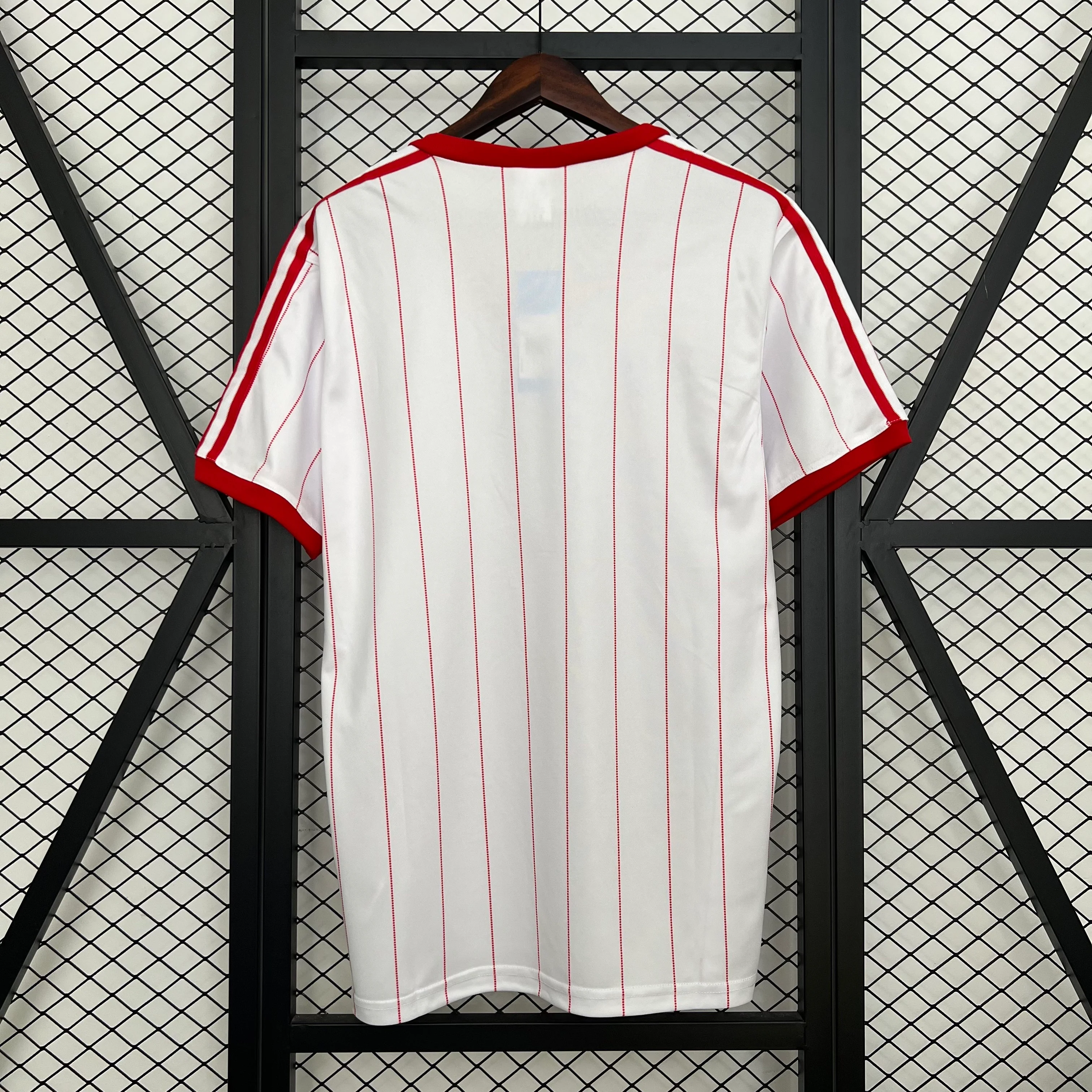 1984 Hamburg White Retro S-2XL - Image 2