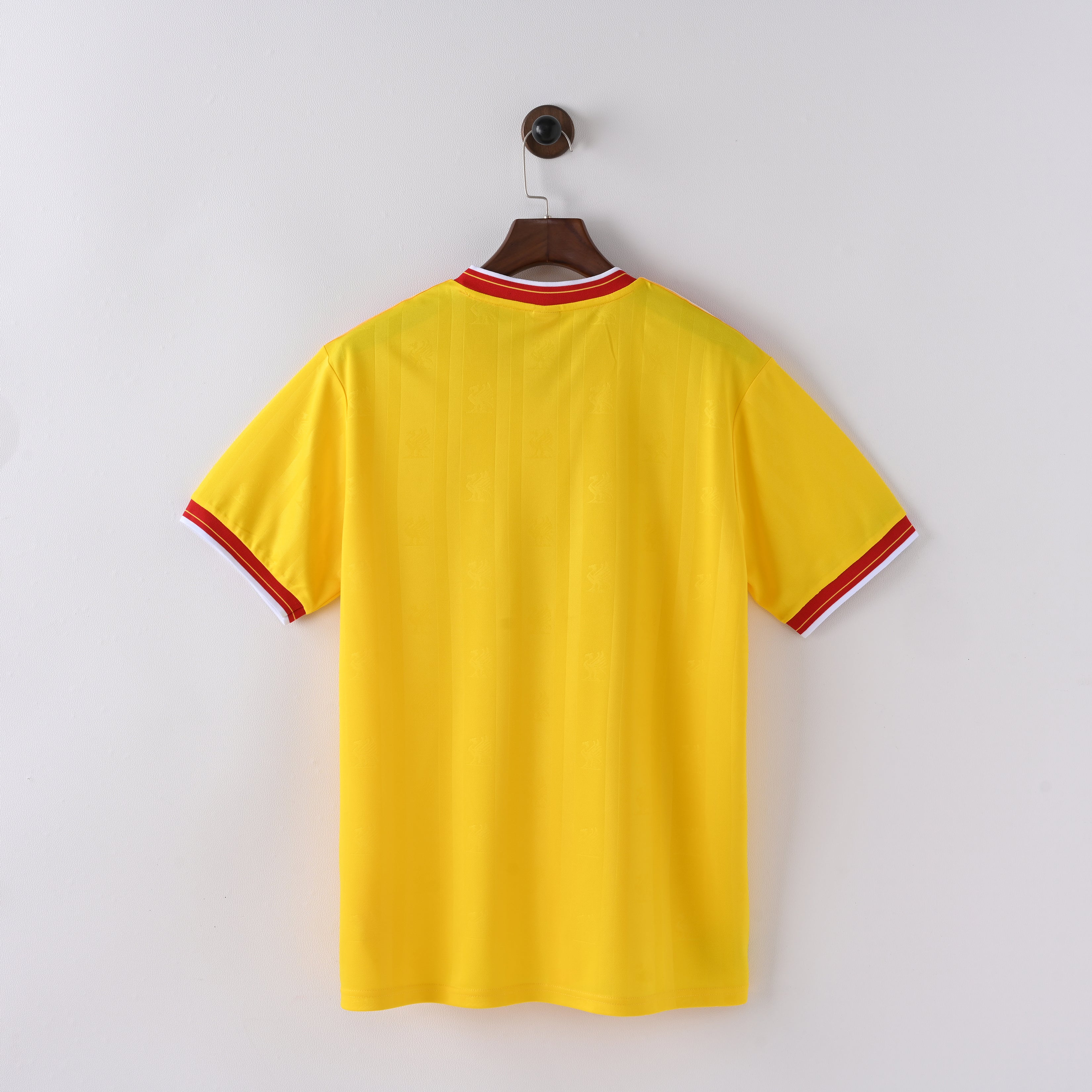 1985-86 Liverpool Away Retro S-2XL - Image 2