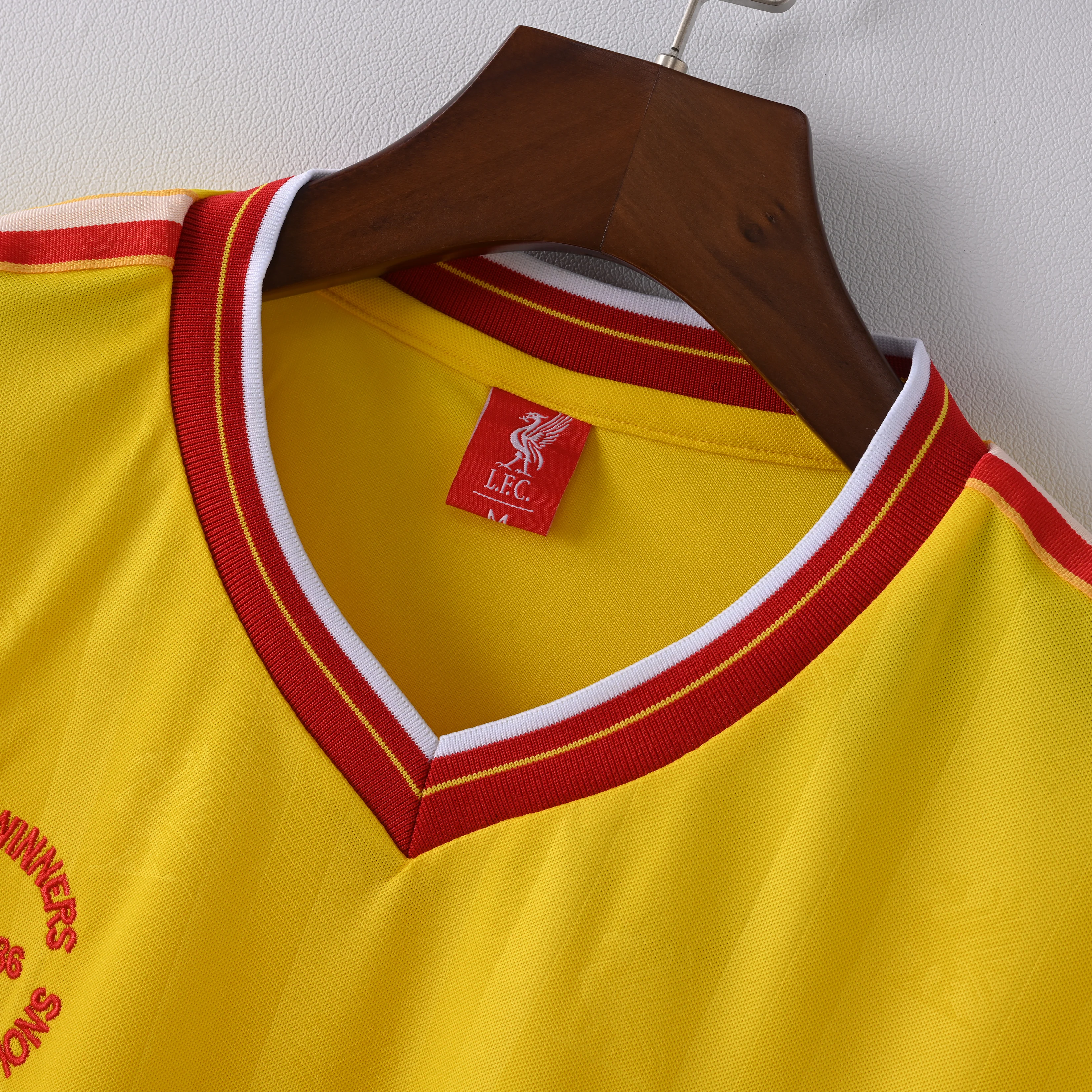 1985-86 Liverpool Away Retro S-2XL - Image 3