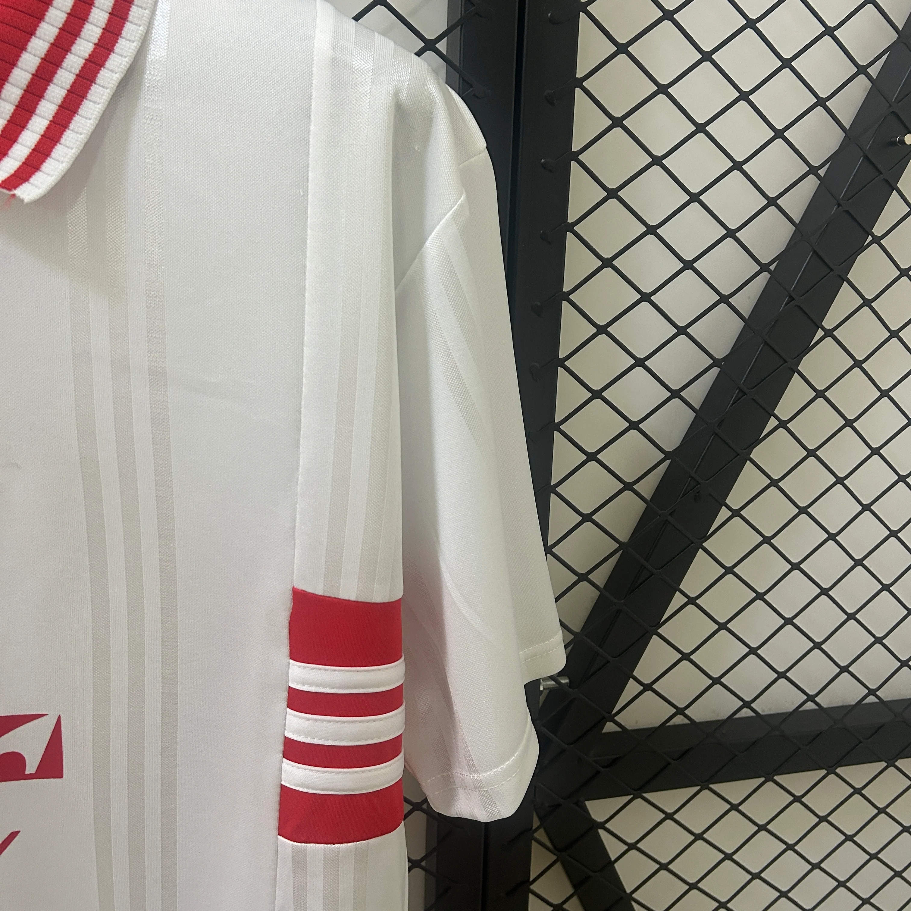 1997-99 Benfica Retro Away S-XXL - Image 4