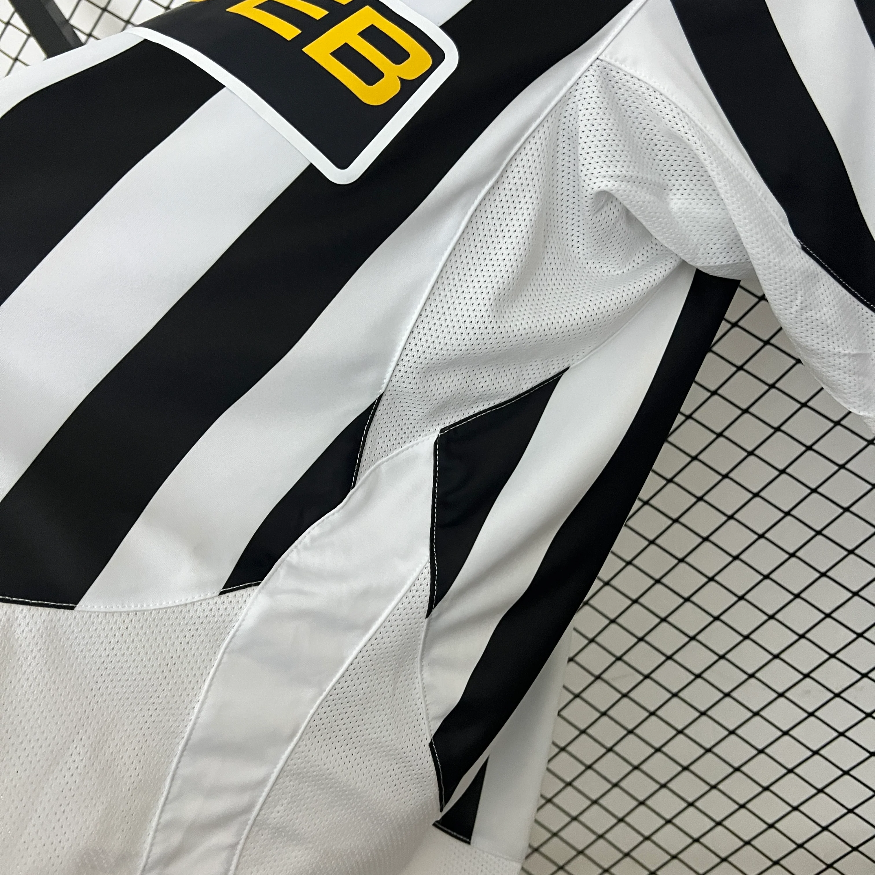 2003-04 Juventus Home Retro S-2XL - Image 5