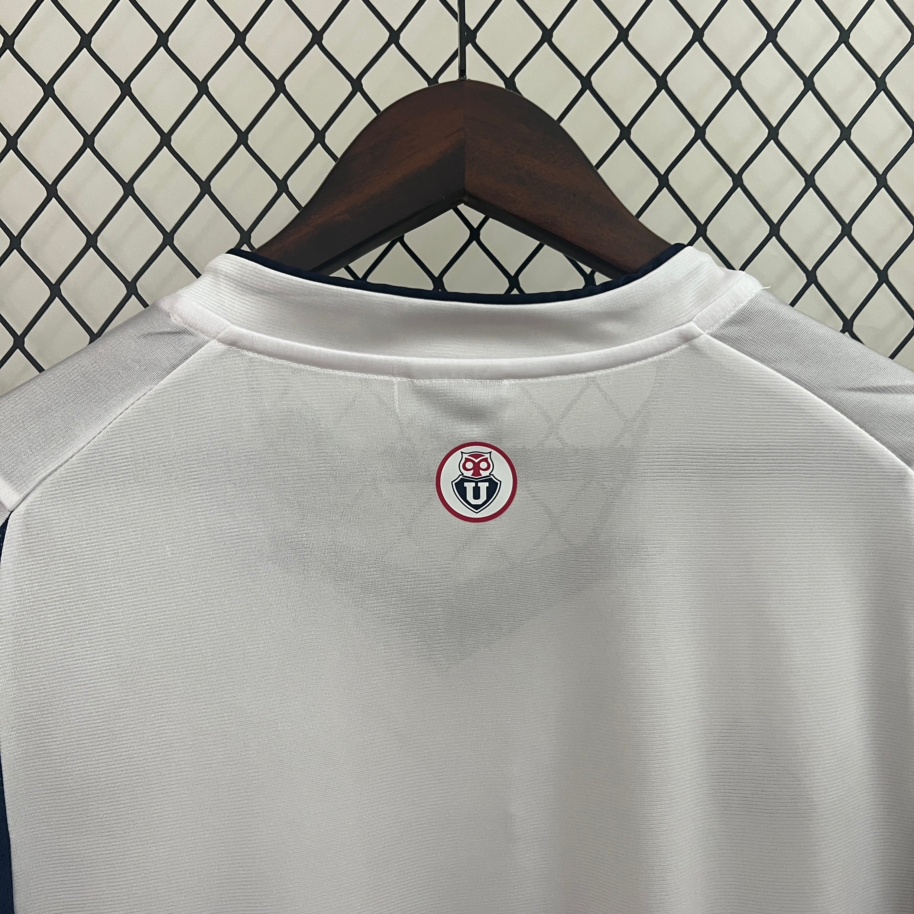2003 Universidad de Chile Away Retro S-2XL - Image 8