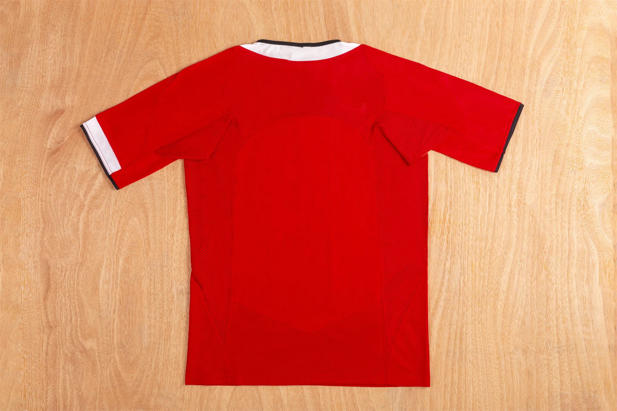 2004-06 Manchester United Home Retro S-2XL - Image 2