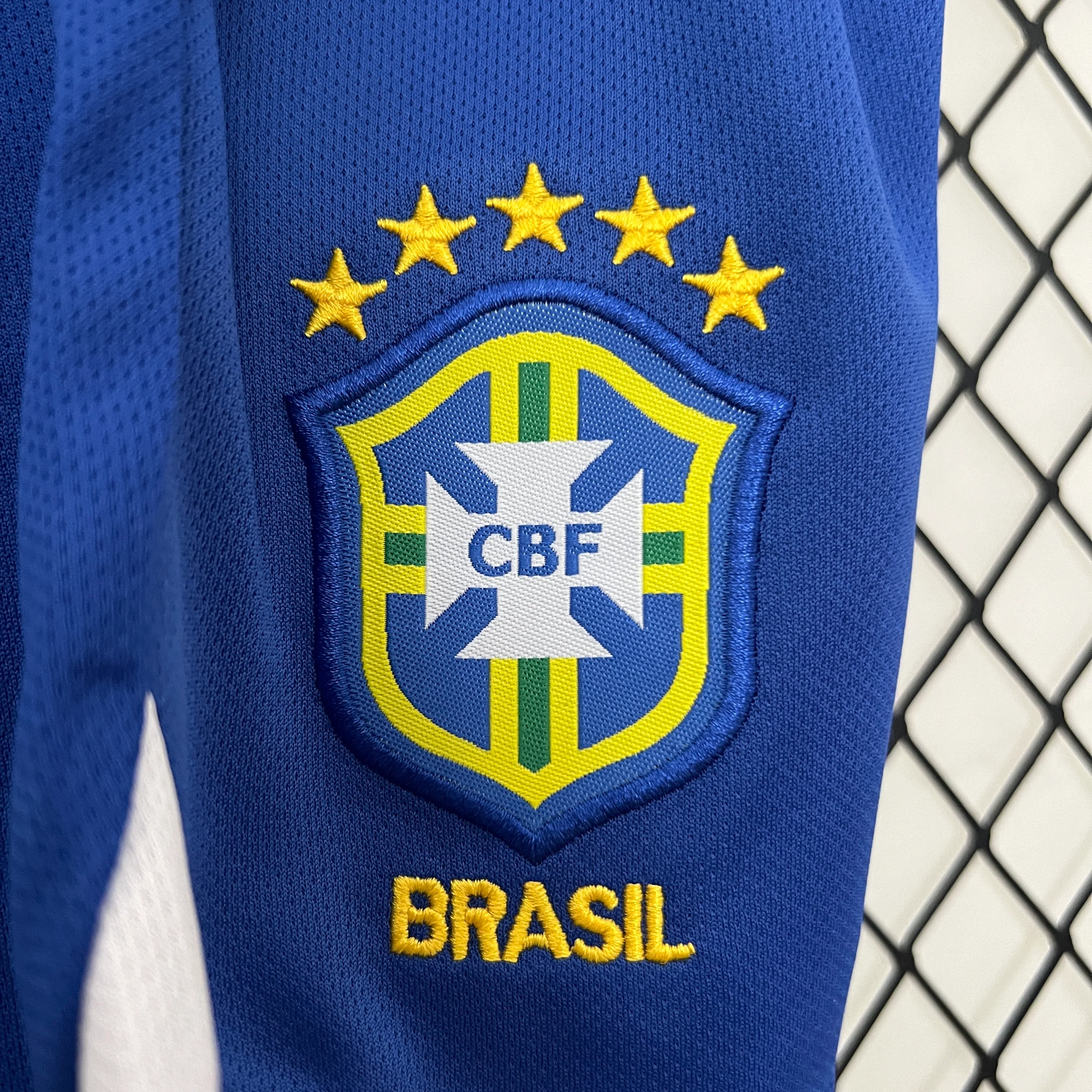 2004 Brazil Home Retro KIDS SIZE 16-28 - Image 4