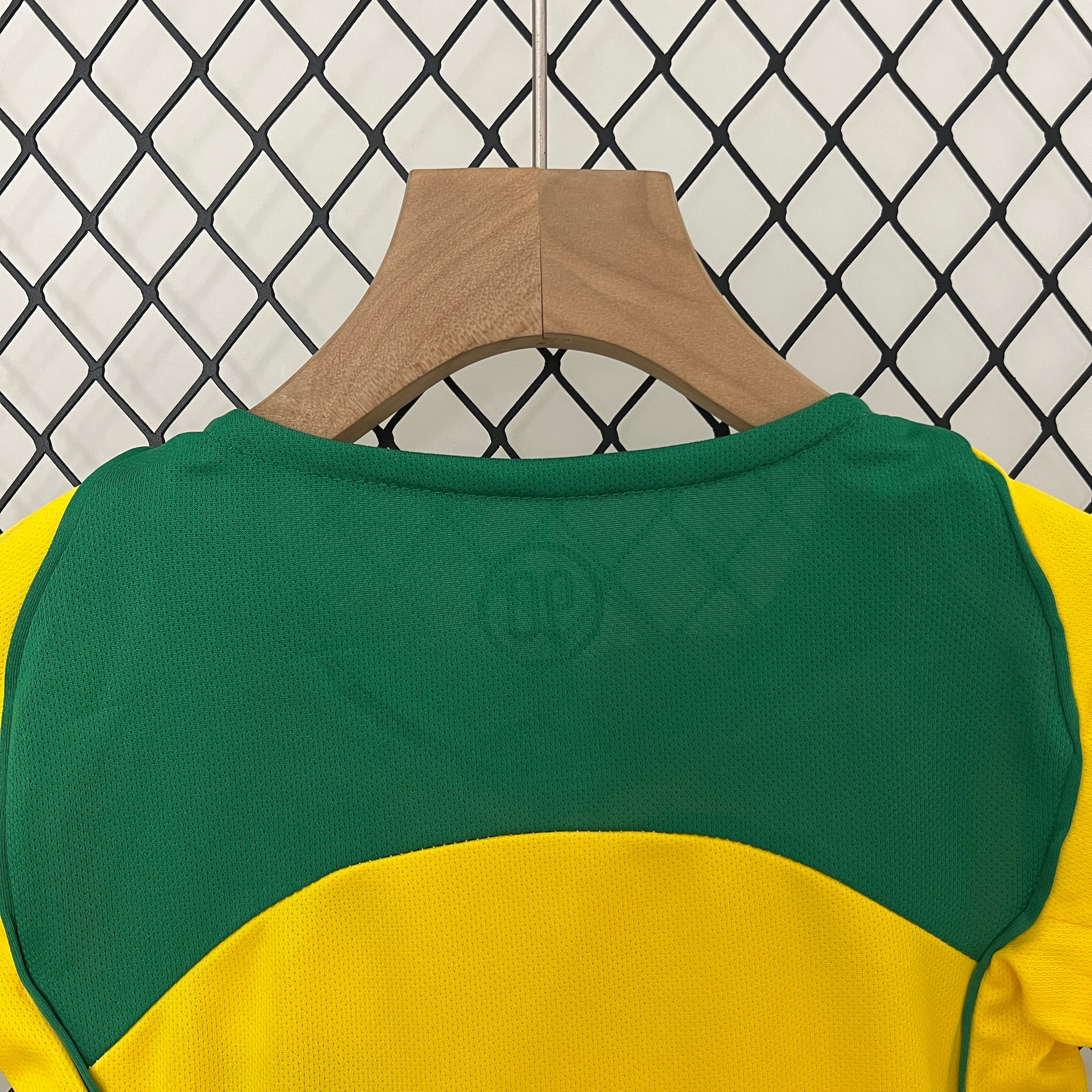 2004 Brazil Home Retro KIDS SIZE 16-28 - Image 5
