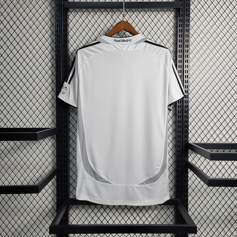 2006-07 Real Madrid Home Retro S-XXL - Image 2