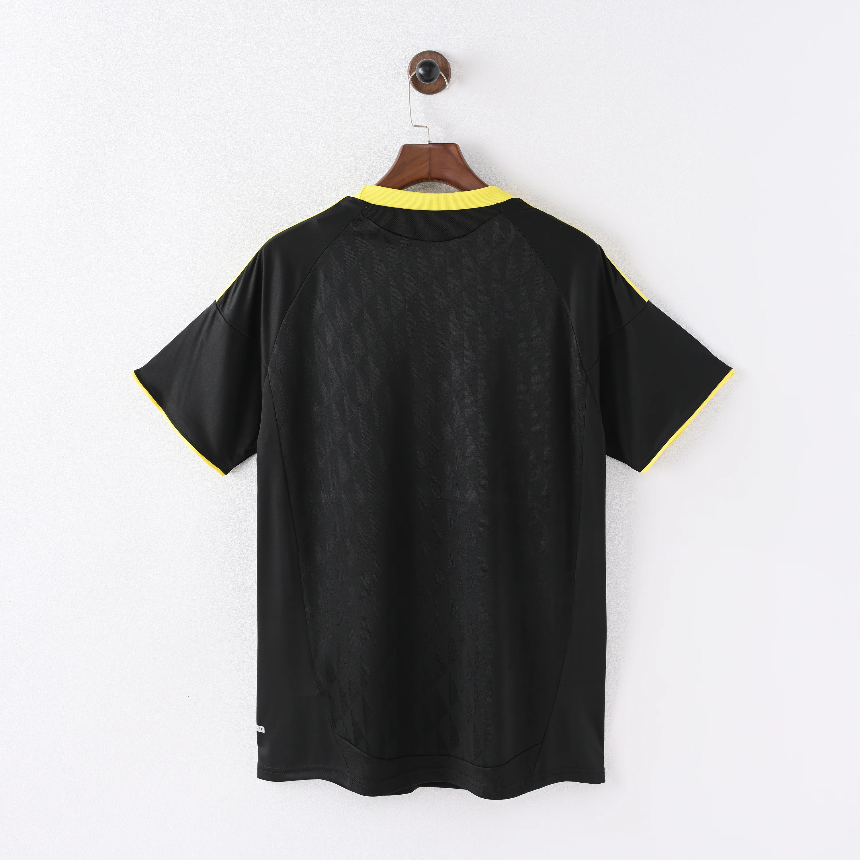 2010-11 Liverpool Away Retro S-2XL - Image 2