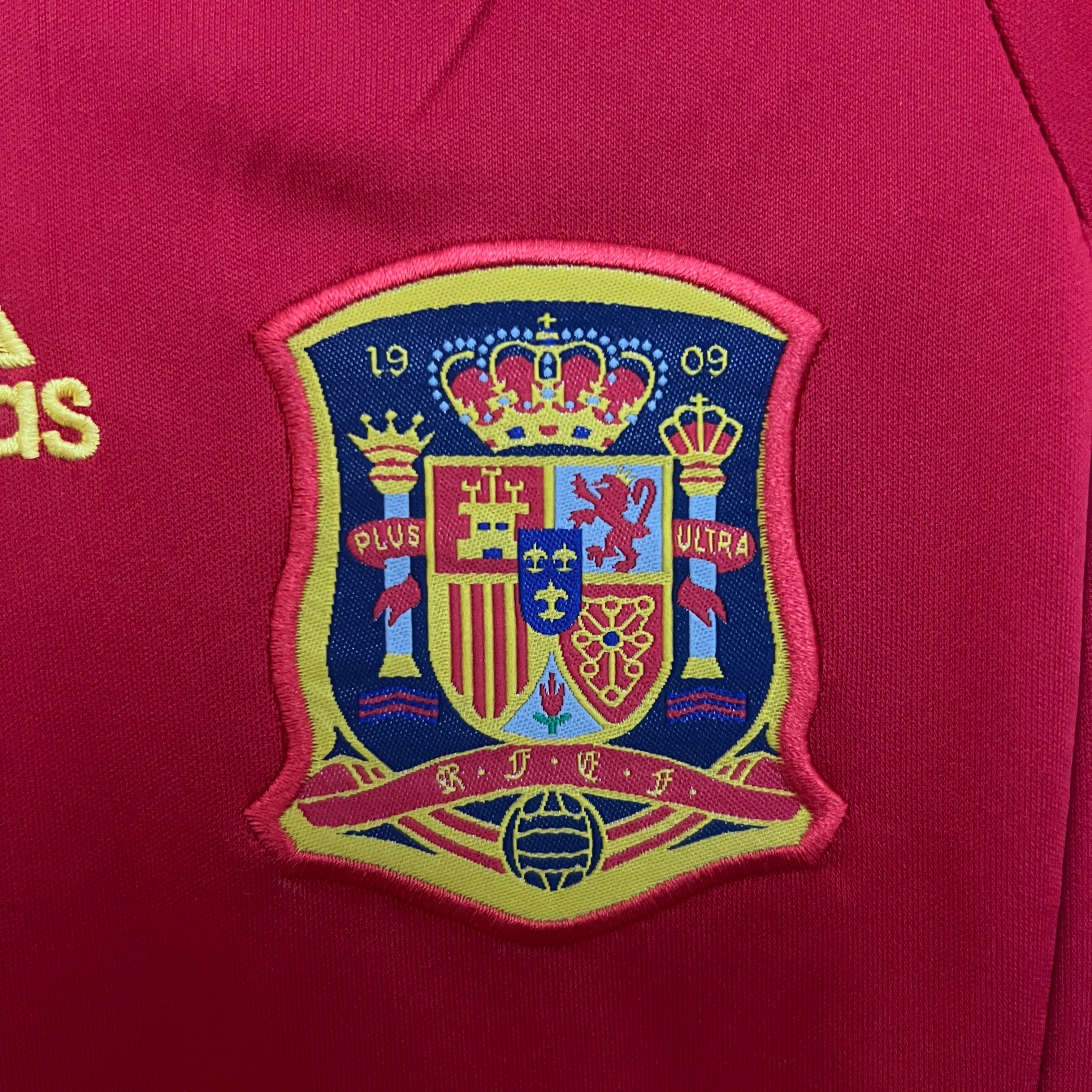 2010 Spain Home Retro Kids 16-28 - Image 3
