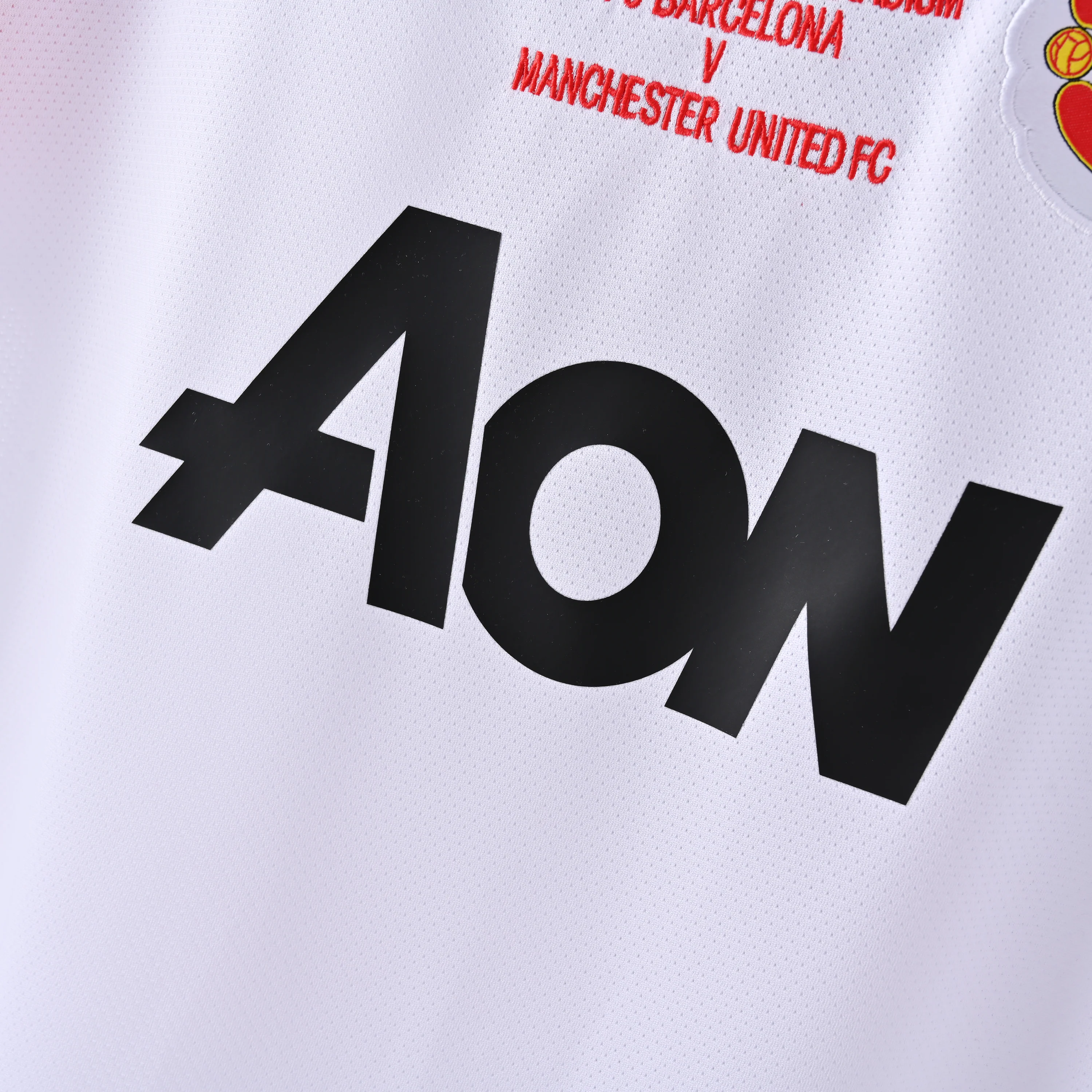 2011-12 Manchester United Away Retro S-2XL - Image 4
