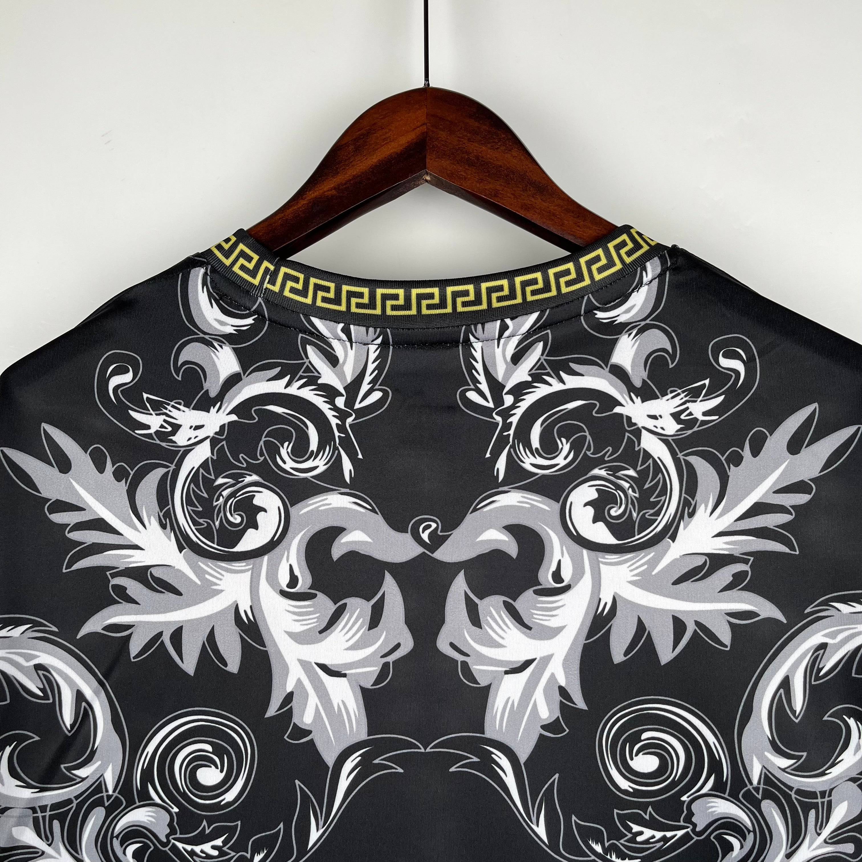 Italy x Versace Black S-XXL - Image 5