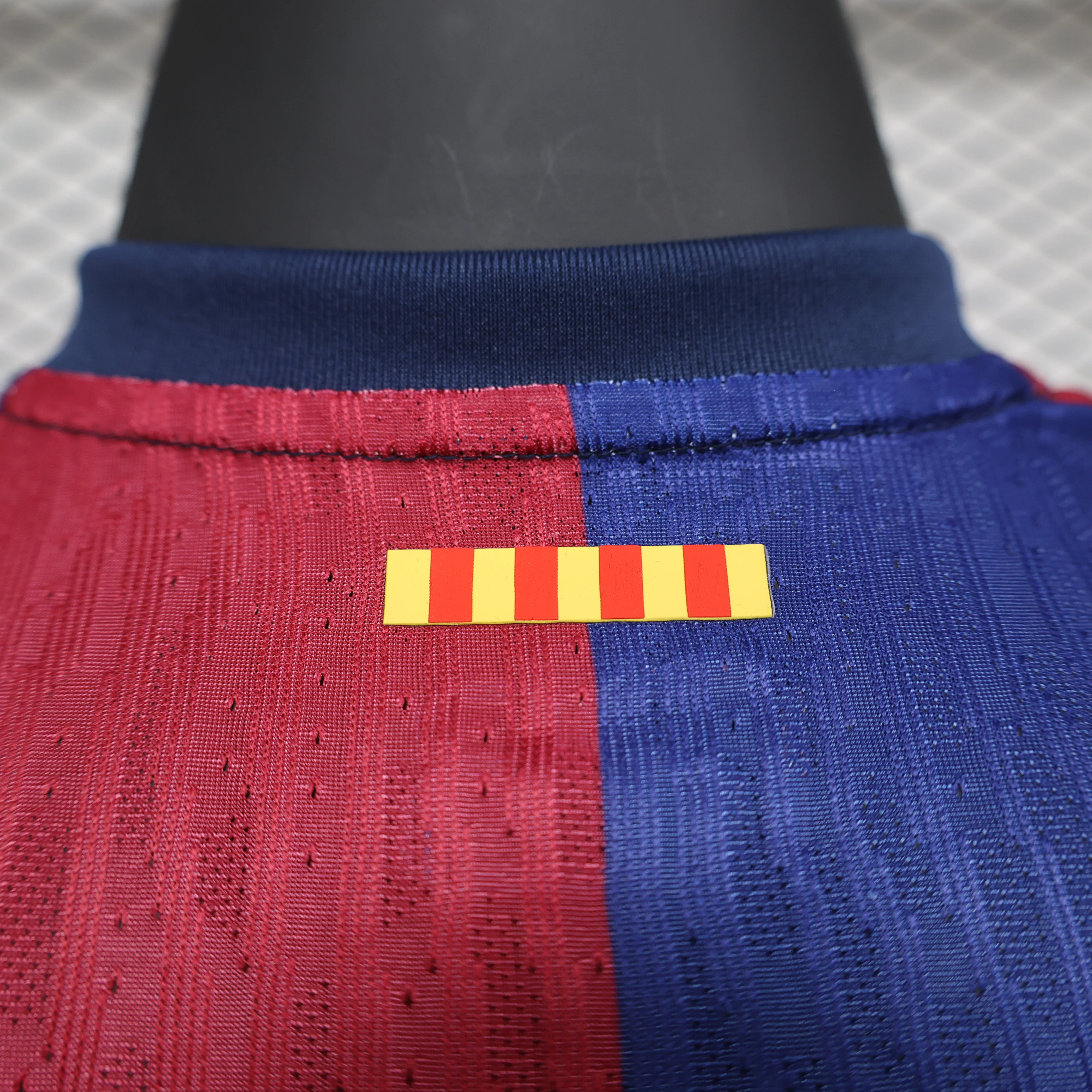 2024-25 Barcelona Especial Coldplay Player S-XXL - Image 3