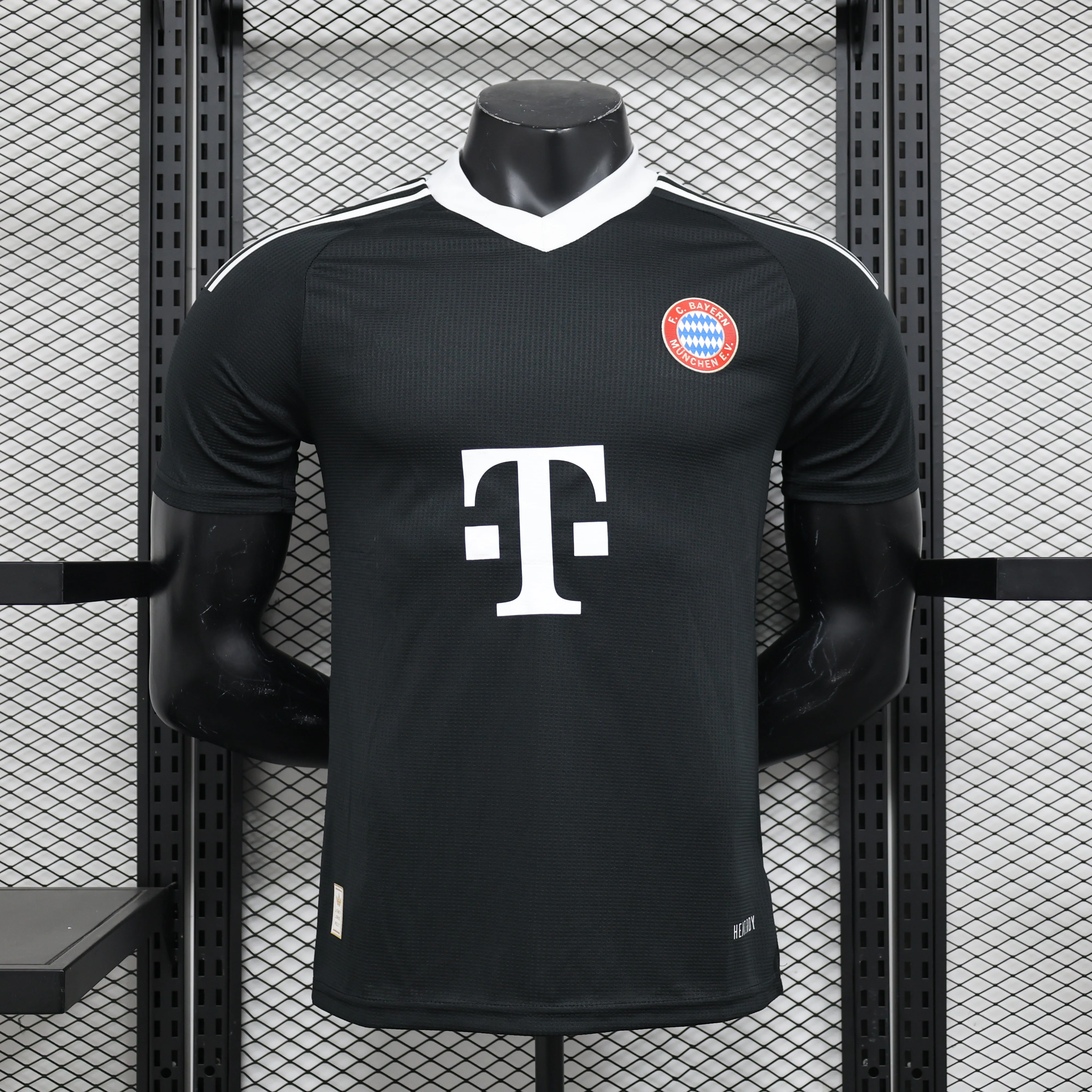 2024-25 Bayern Munich Black Goalkeeper Player S-2XL