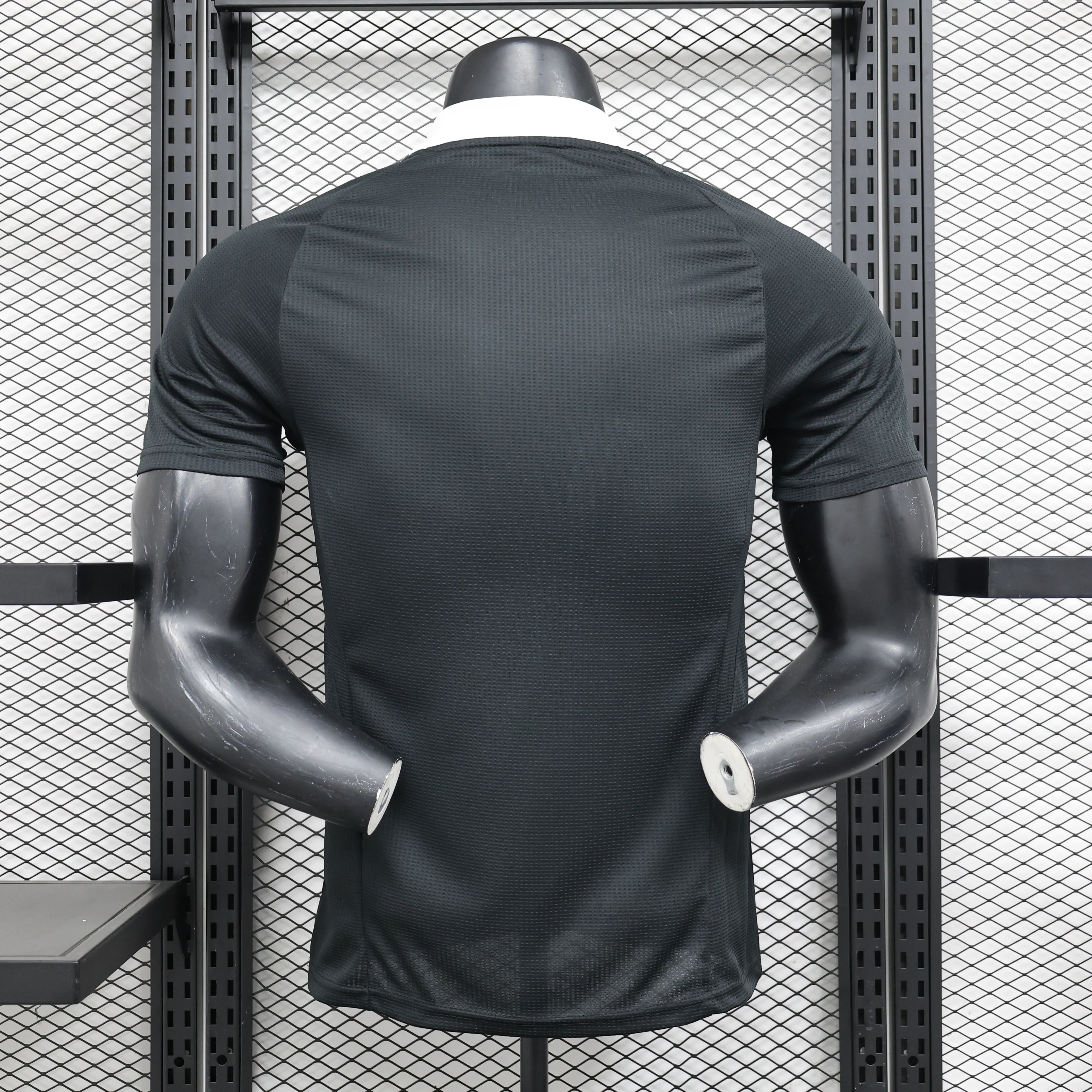 2024-25 Bayern Munich Black Goalkeeper Player S-2XL - Image 2