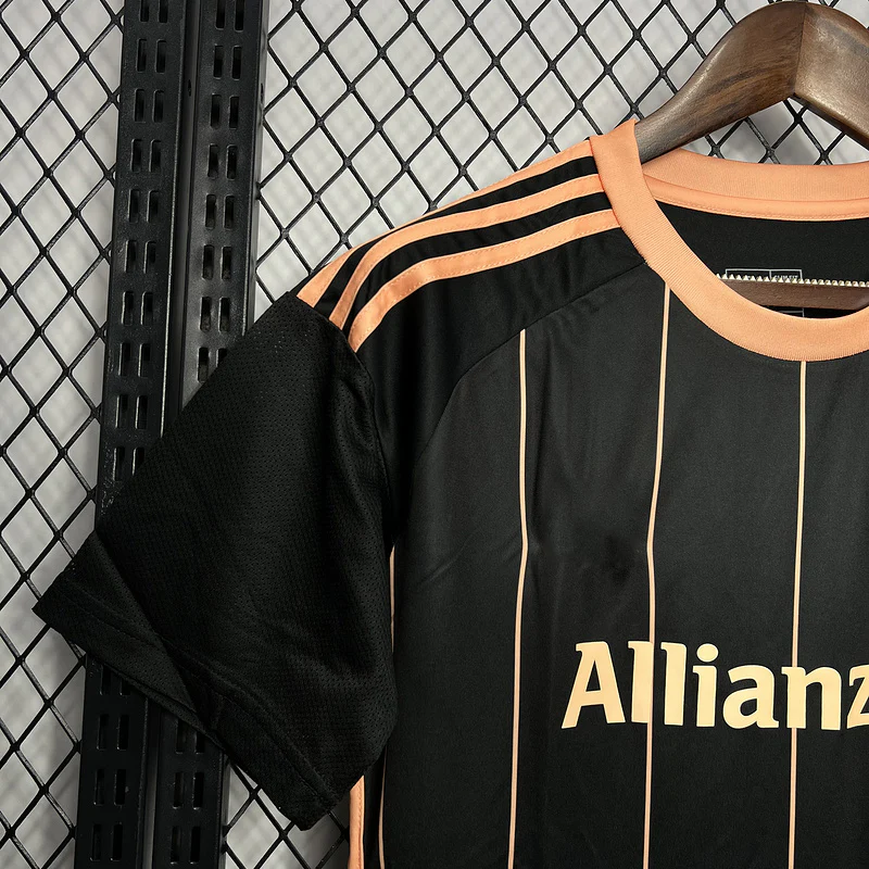 2024-25 Bayern Munich Especial S-XXL - Image 4