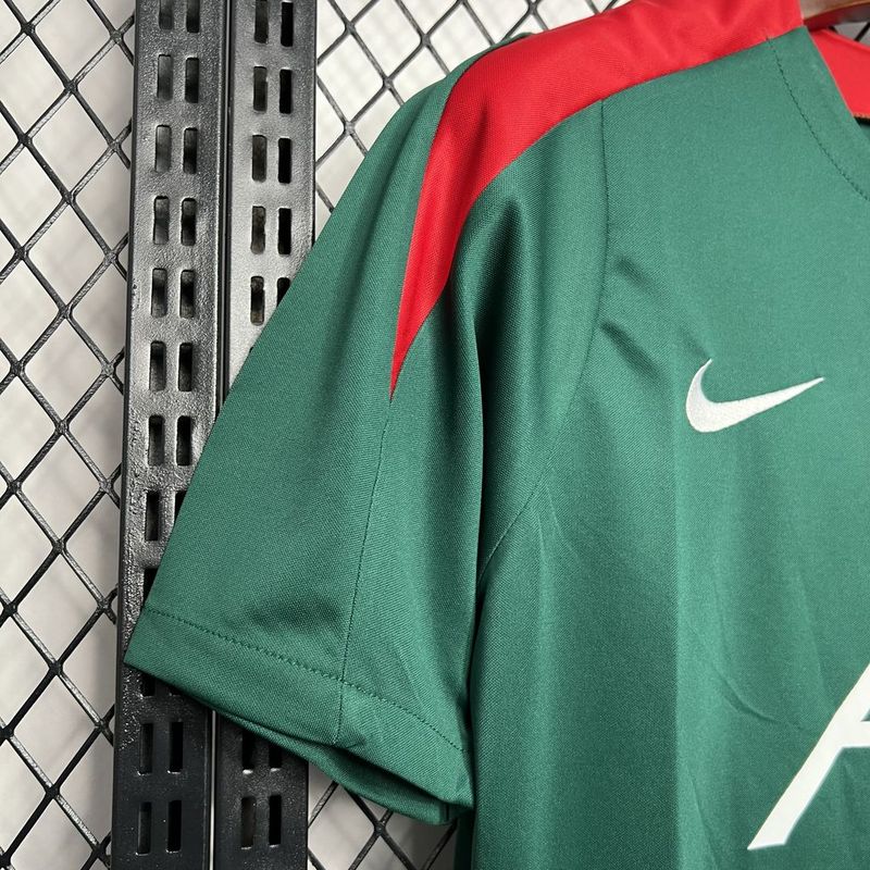 2024-25 Liverpool Pre Jogo S-2XL - Image 2