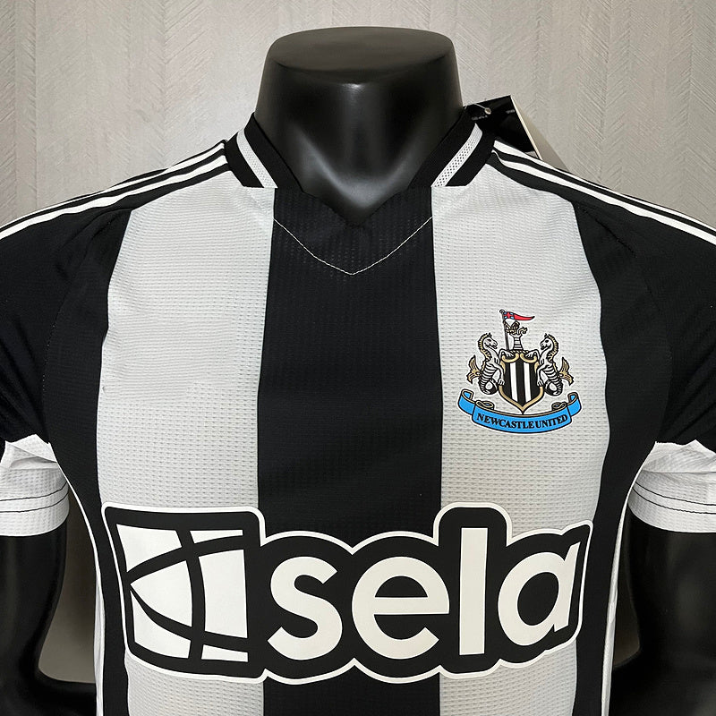 2024-25 Newcastle Home Player S-XXL - Image 2