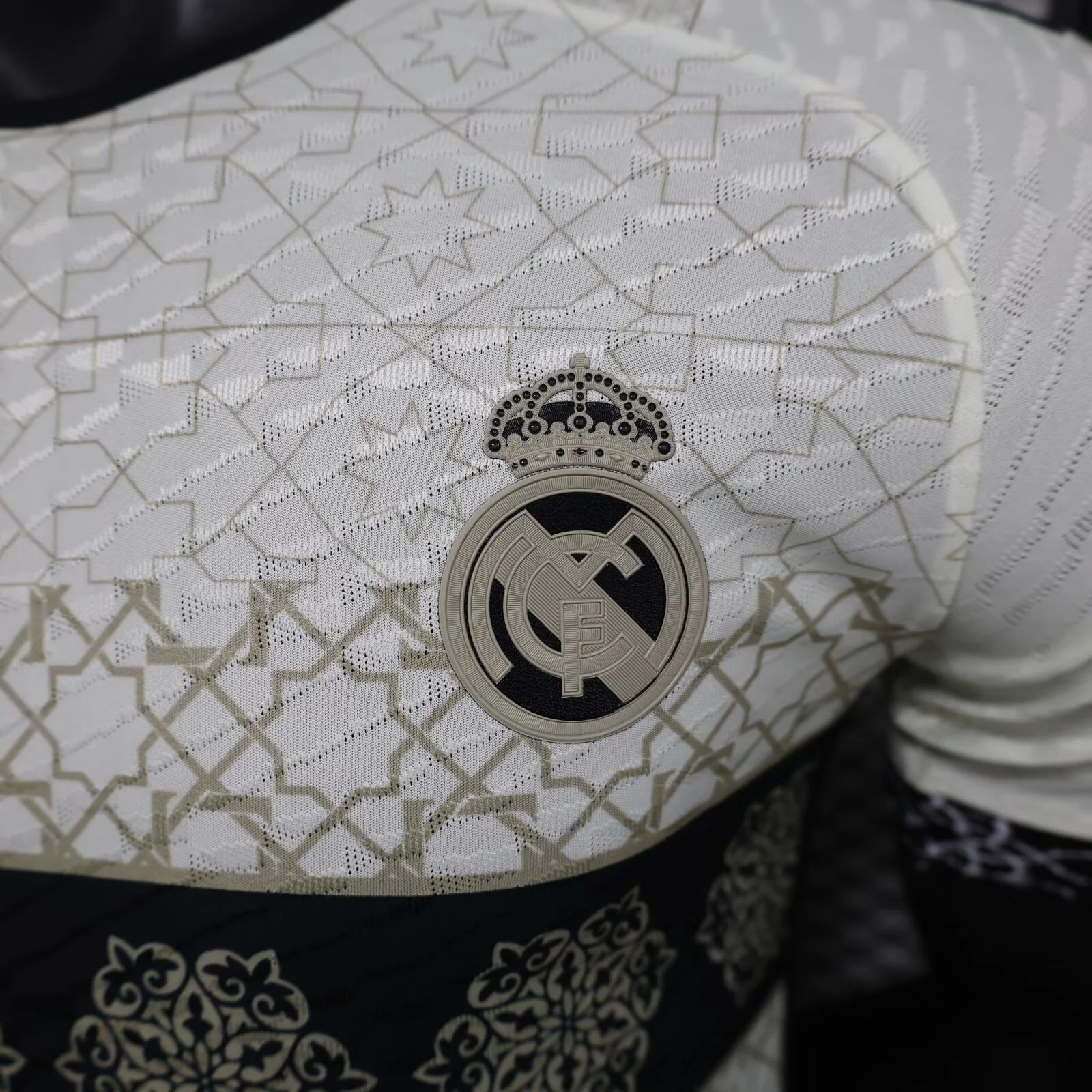 2024-25 Real Madrid Special Edition Player - Image 7