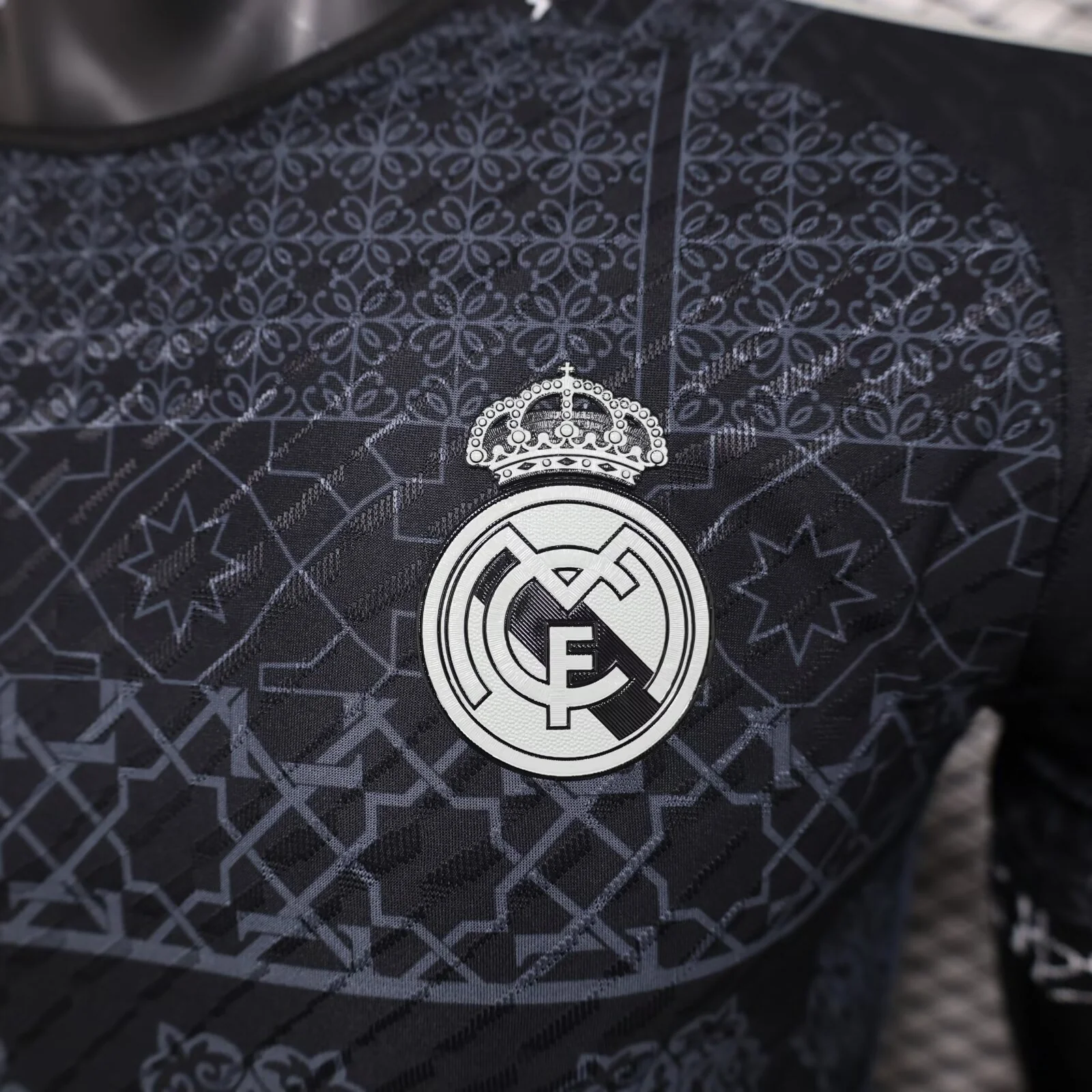 2024-25 Real Madrid Special Edition Player - Image 8