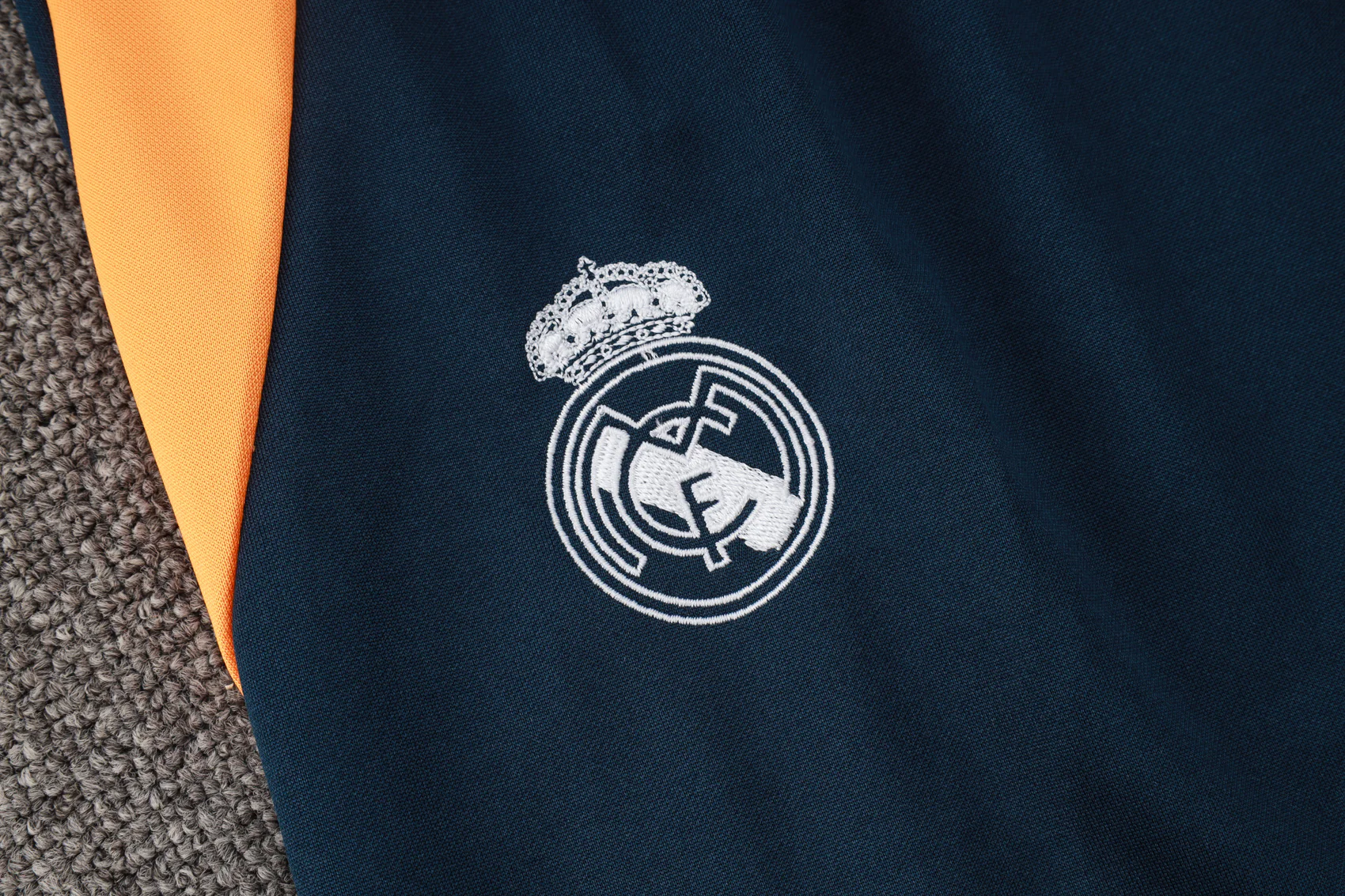2024-25 Real Madrid White Training Suit Kit Long zipper S-2XL - Image 14