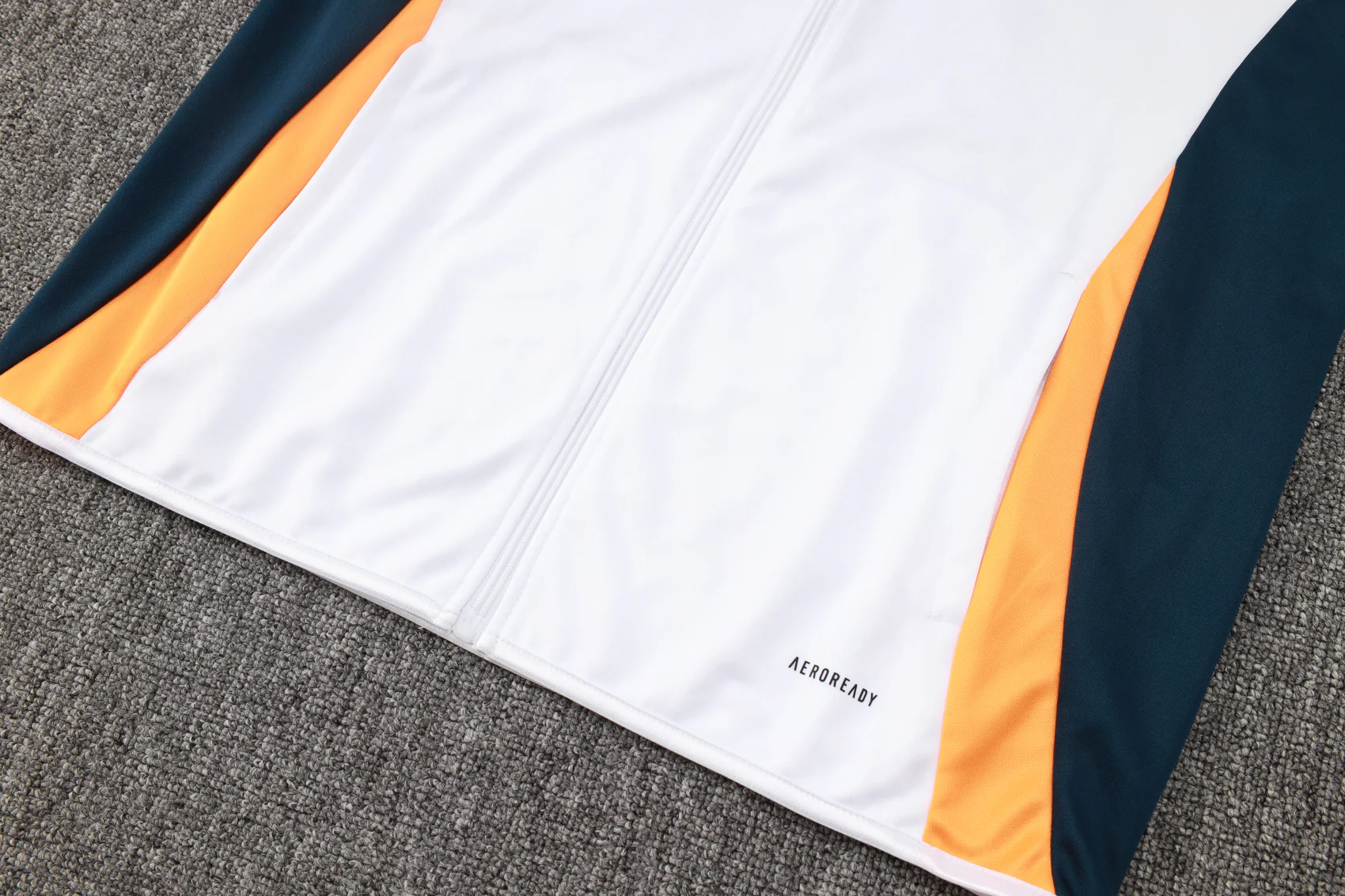 2024-25 Real Madrid White Training Suit Kit Long zipper S-2XL - Image 8