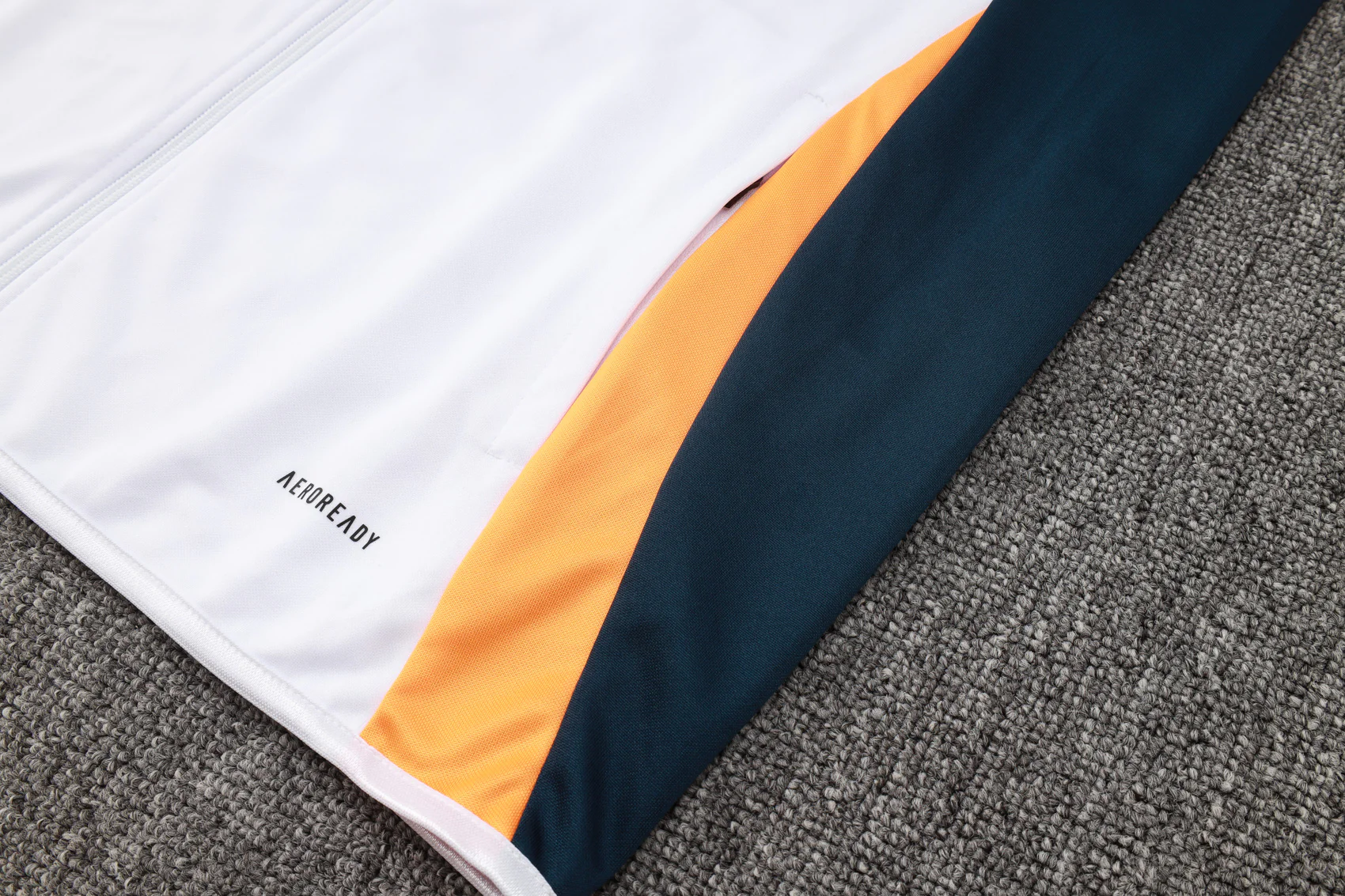 2024-25 Real Madrid White Training Suit Kit Long zipper S-2XL - Image 9