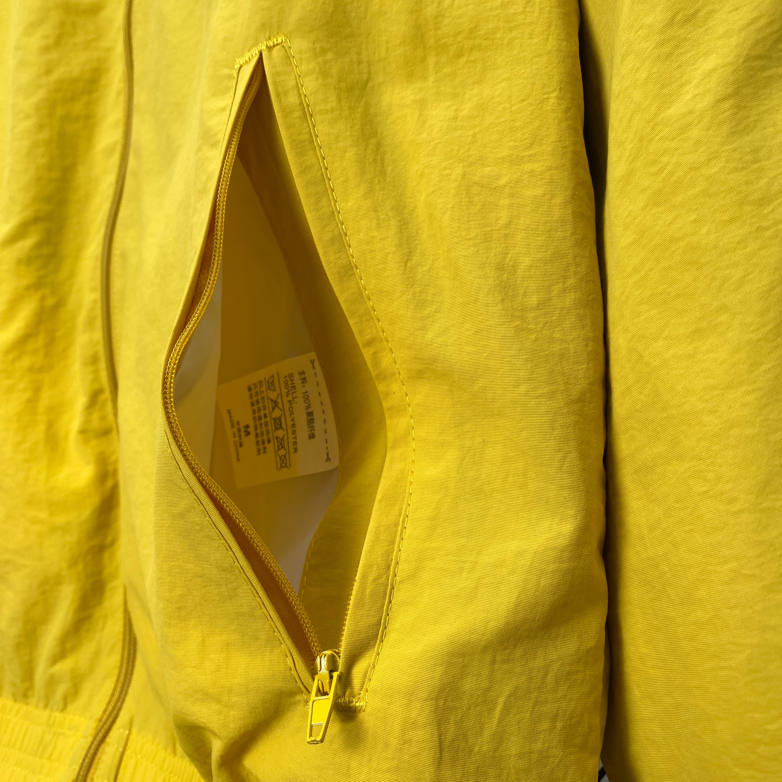 2024-25Real Madrid Yellow Windbreaker S-2XL - Image 4