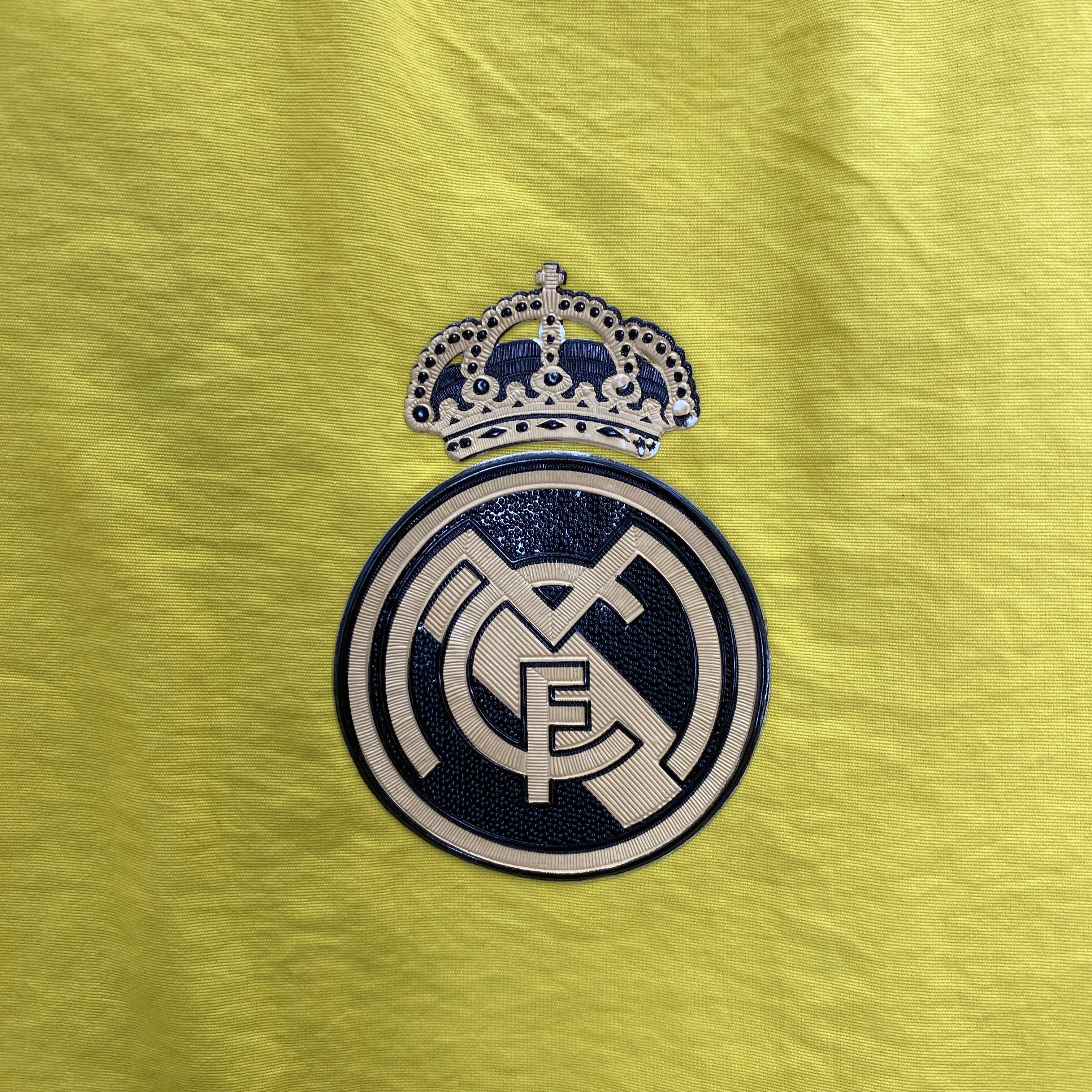 2024-25Real Madrid Yellow Windbreaker S-2XL - Image 5