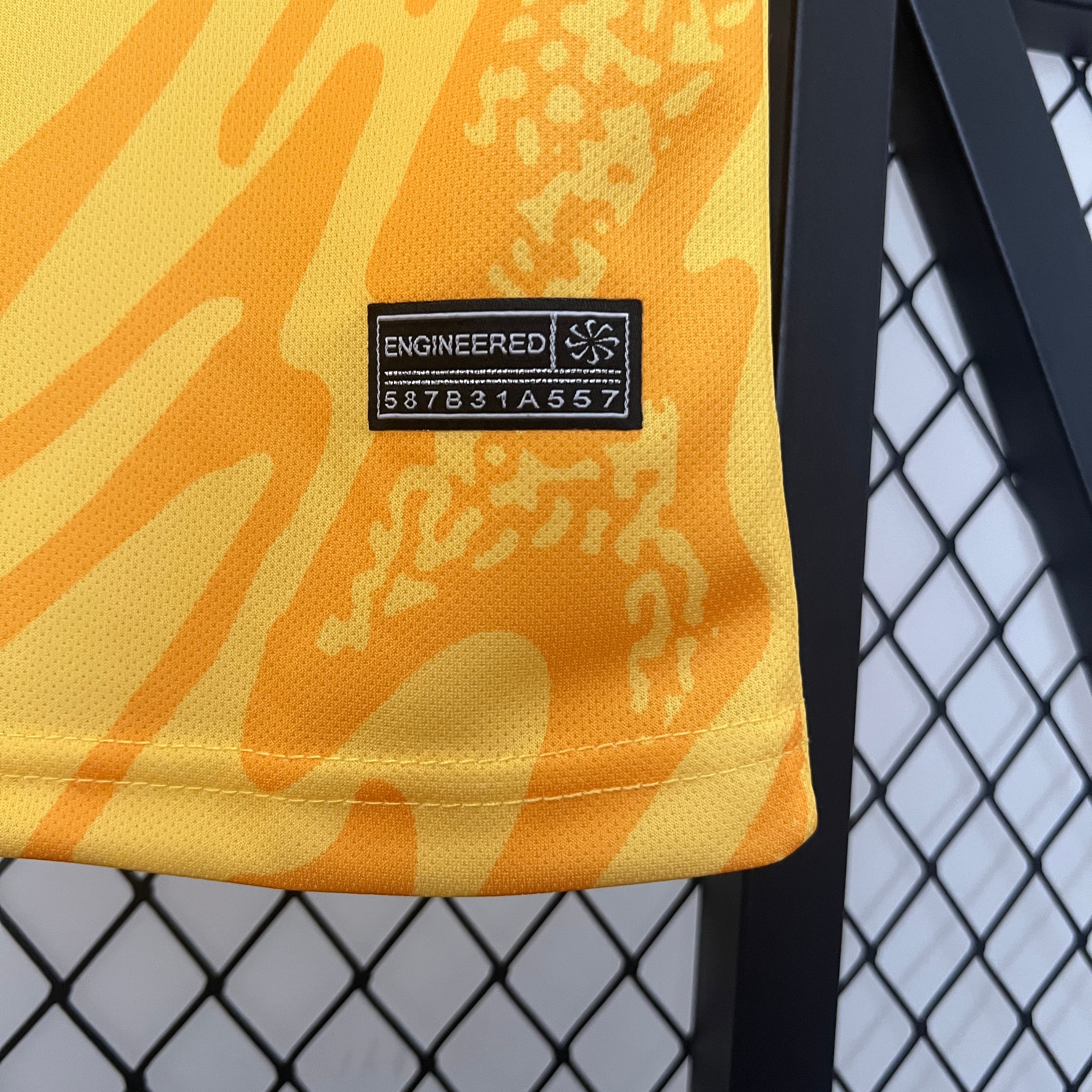 2024 Goalkeeper Portugal Yellow S-XXL - Image 5