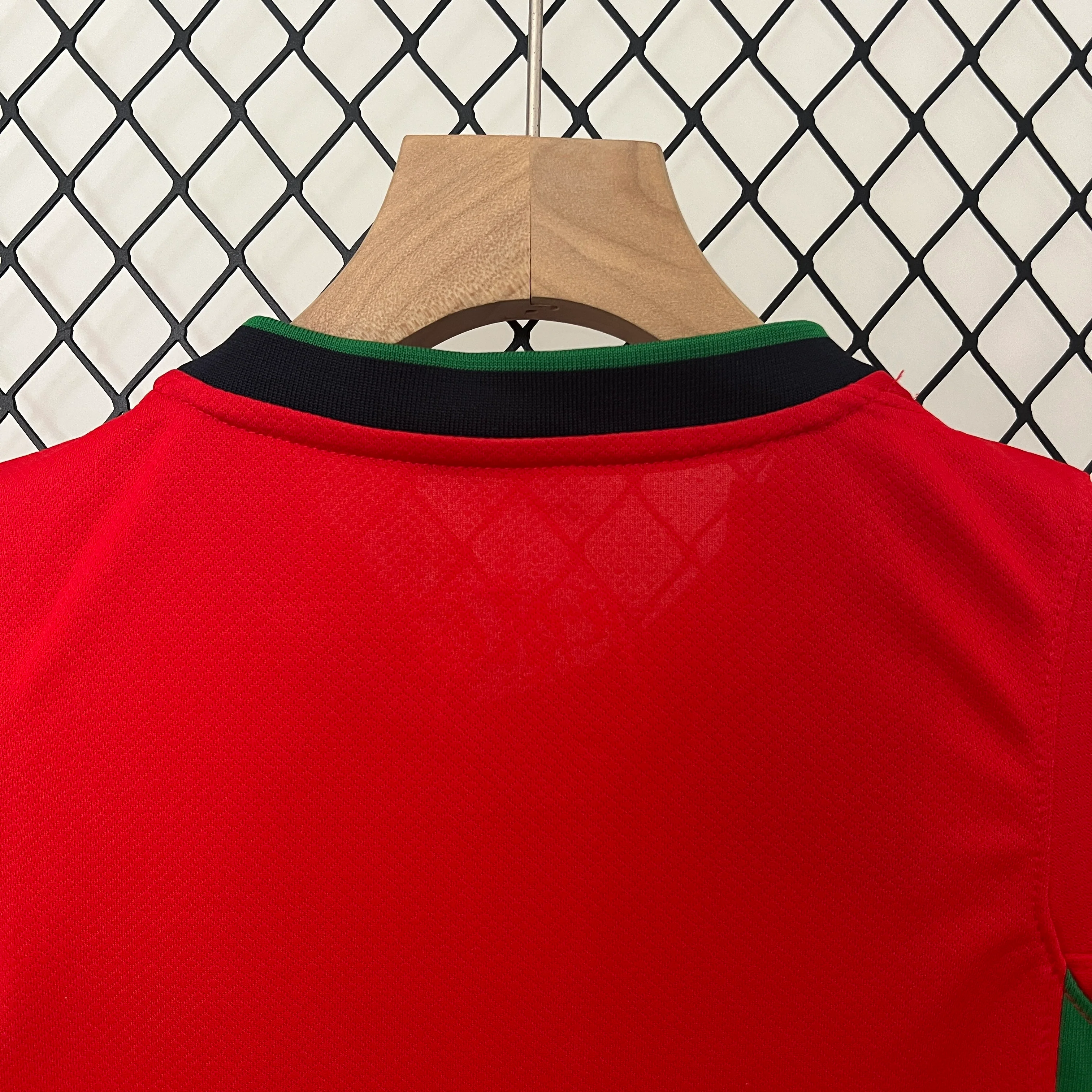 2024-25 kids portugal home size 16-28 - Image 3