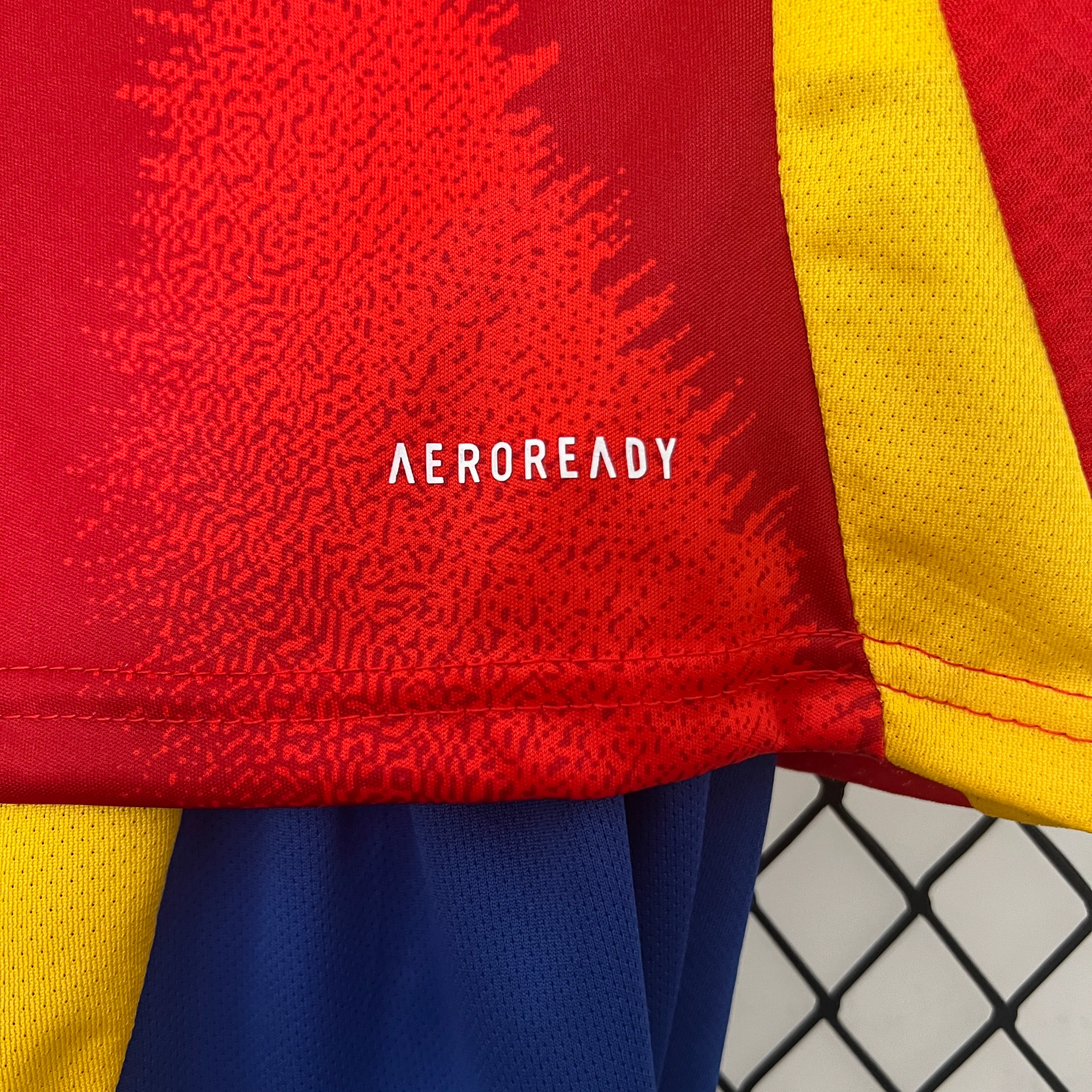 2024-25  kids Spain home size 16-28 - Image 3