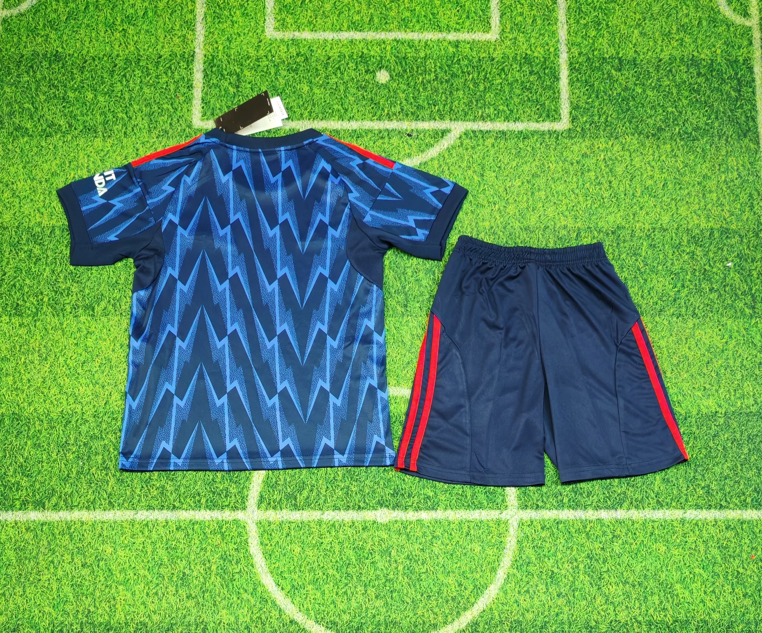 2025-26 Arsenal Away KIDS 16-28 - Image 2
