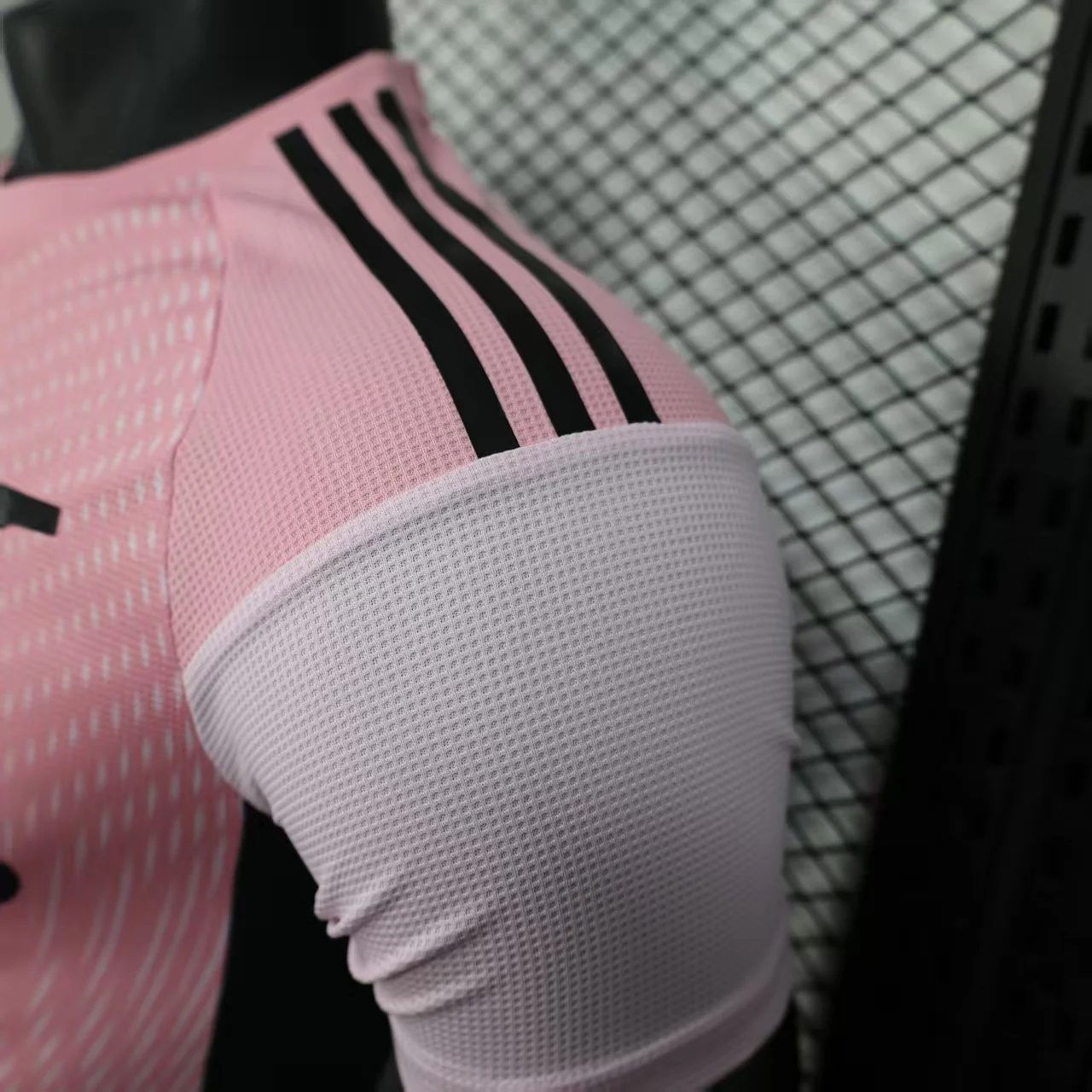 2025-26 Arsenal Casual Style Pink Player S-2XL - Image 5