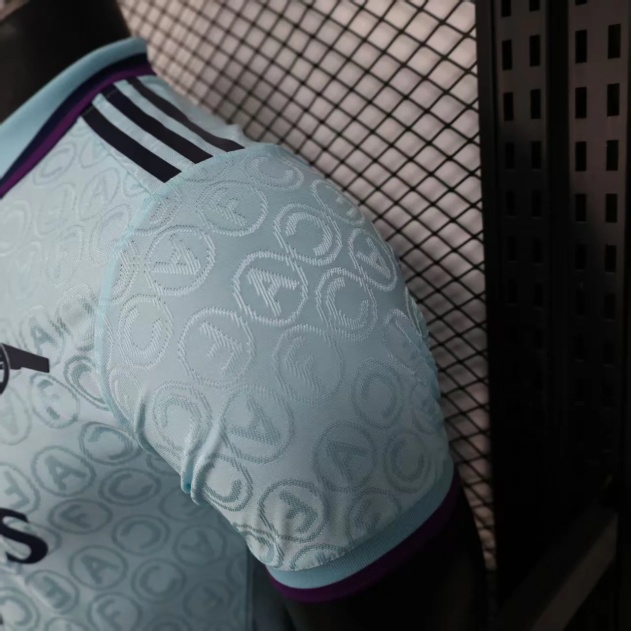 2025-26 Arsenal Special Light Blue Player Size S-2XL - Image 4