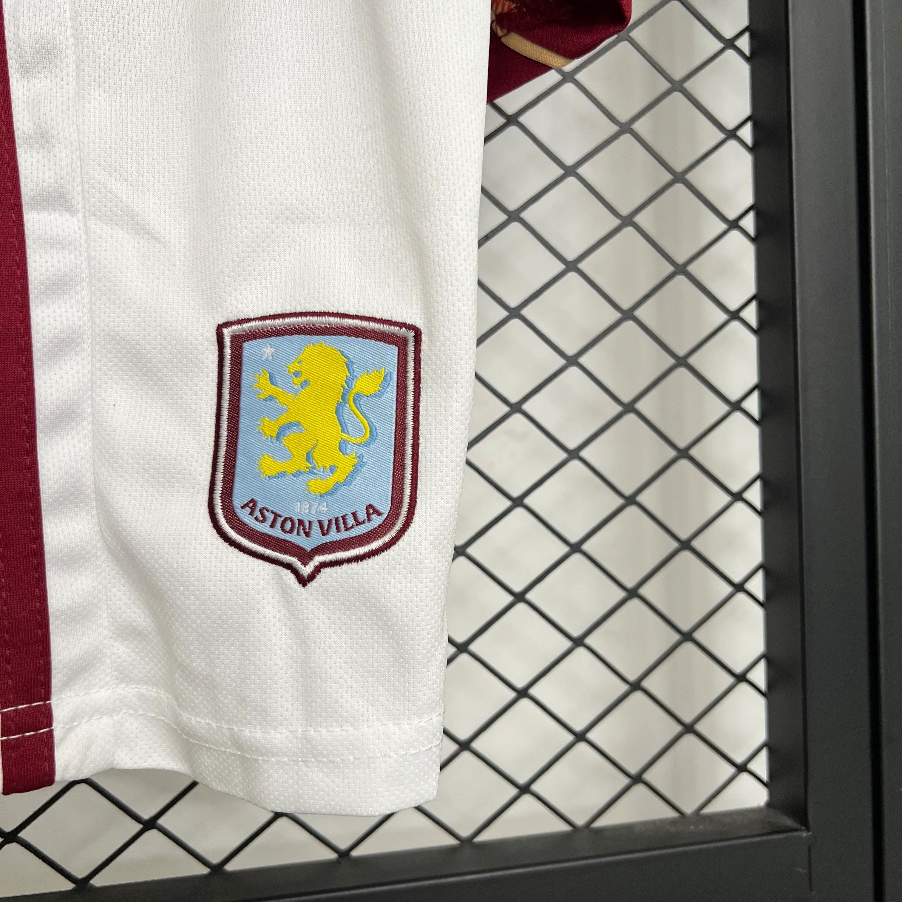 2025-26 Aston Villa Home KIDS 16-28 - Image 5
