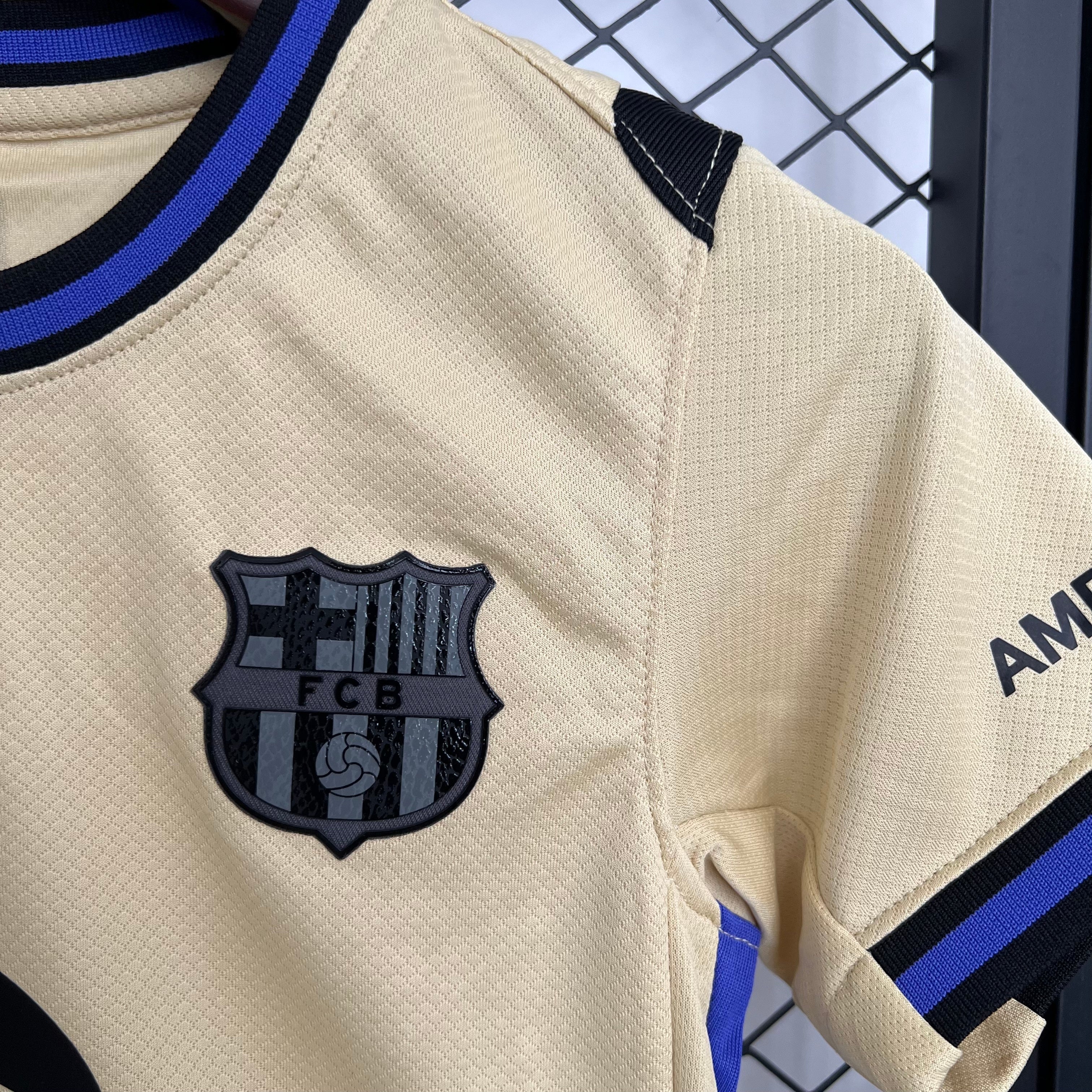2025-26 Barcelona Away KIDS 16-28 - Image 4