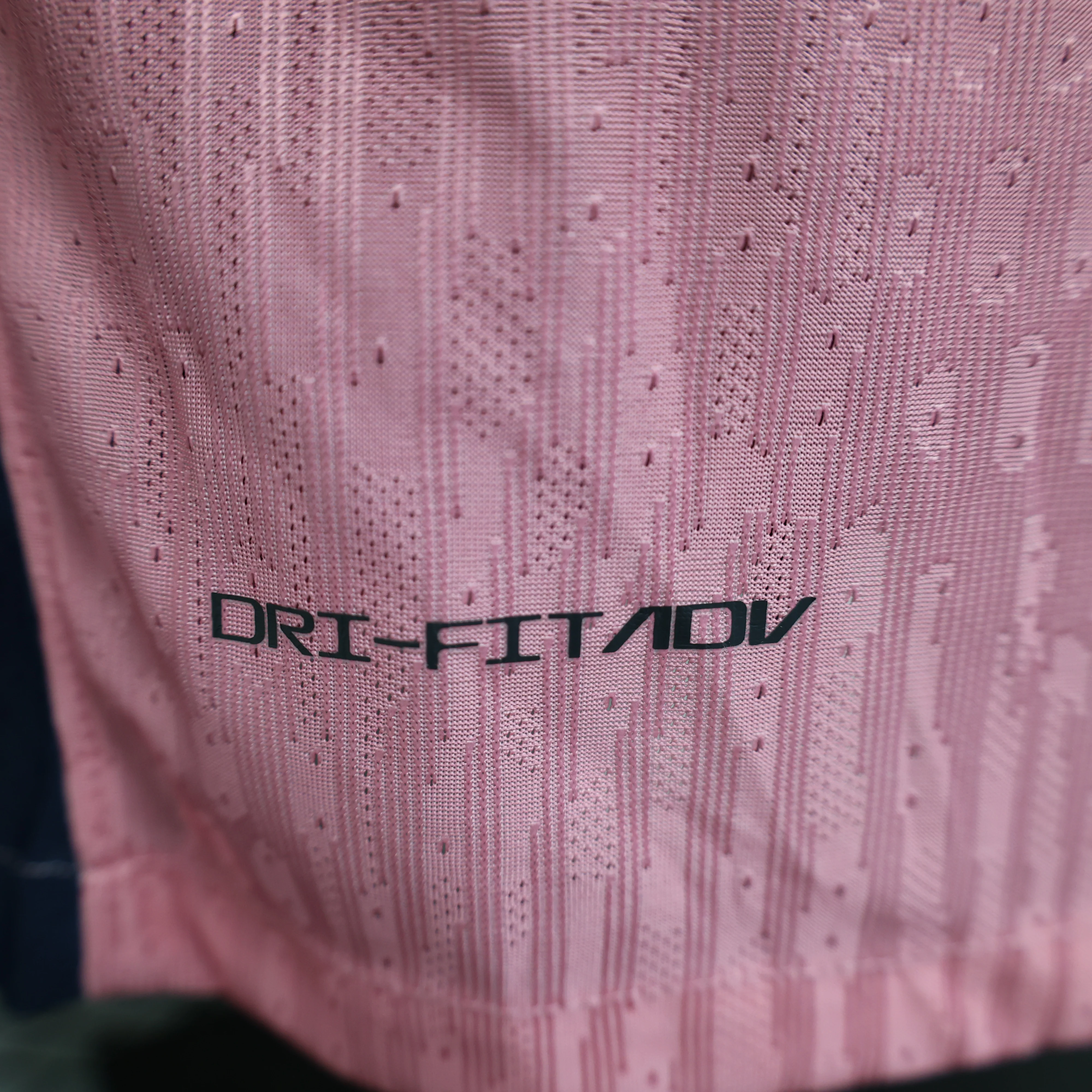 2025-26 Barcelona pink Player S-XXL - Image 5
