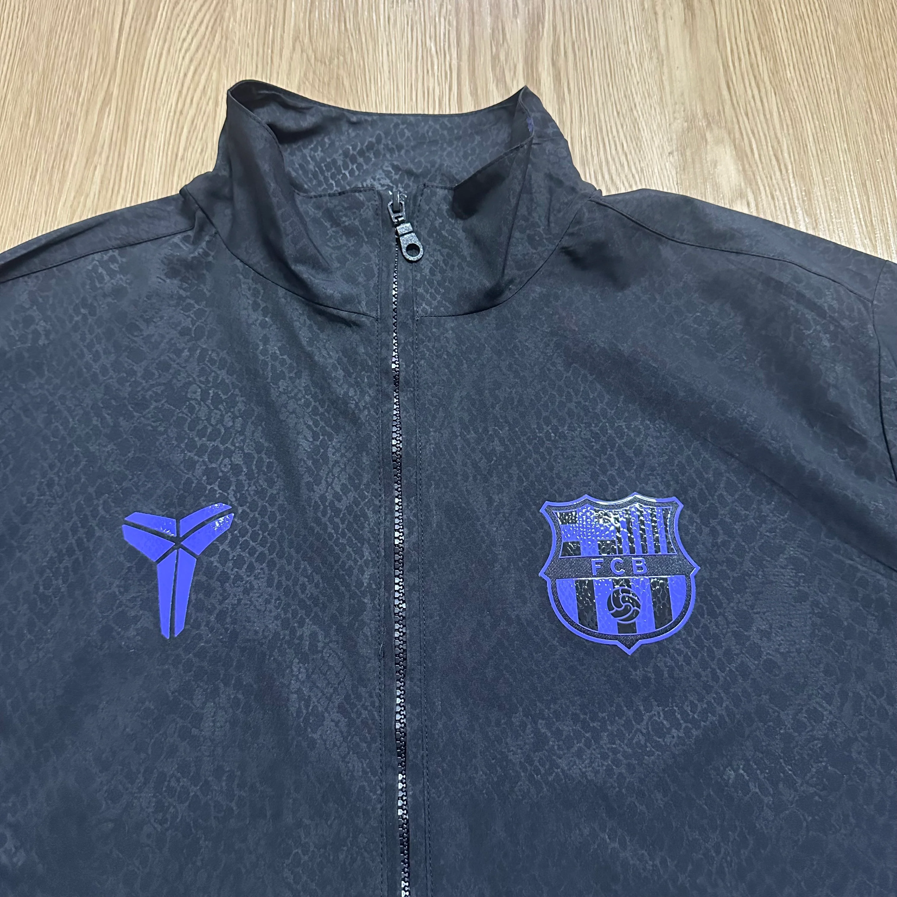 2025-26 Barcelona Snakeskin windbreaker S-2XL - Image 3