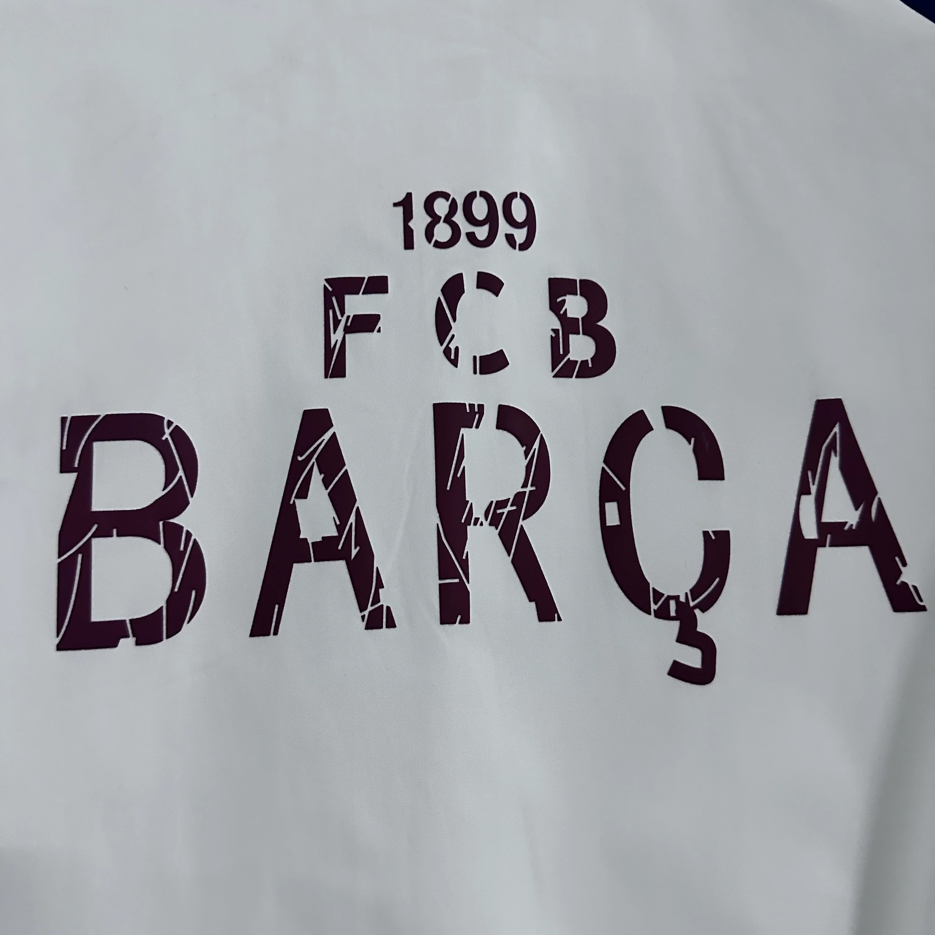 2025-26 Barcelona White Windbreaker S-2XL - Image 4
