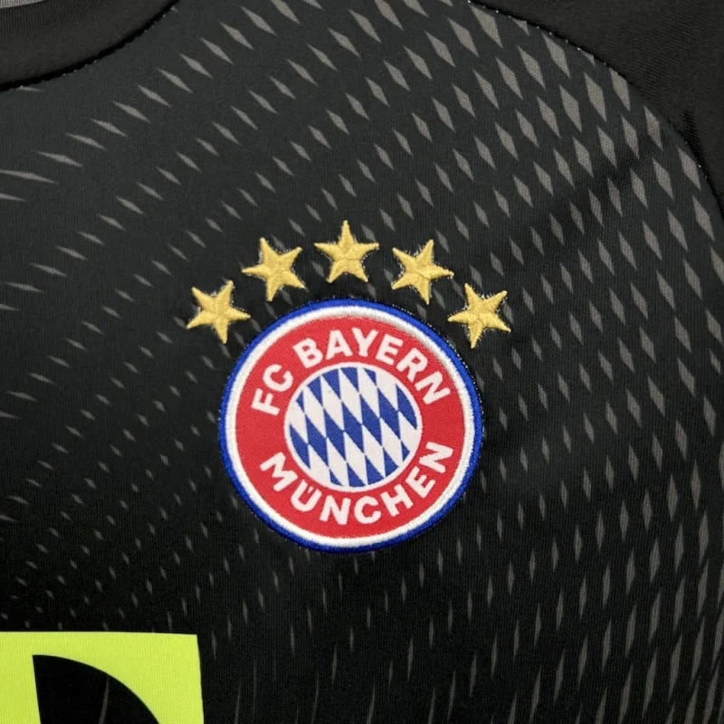 2025-26 Bayern Munich Special Black KIDS 16-28 - Image 4