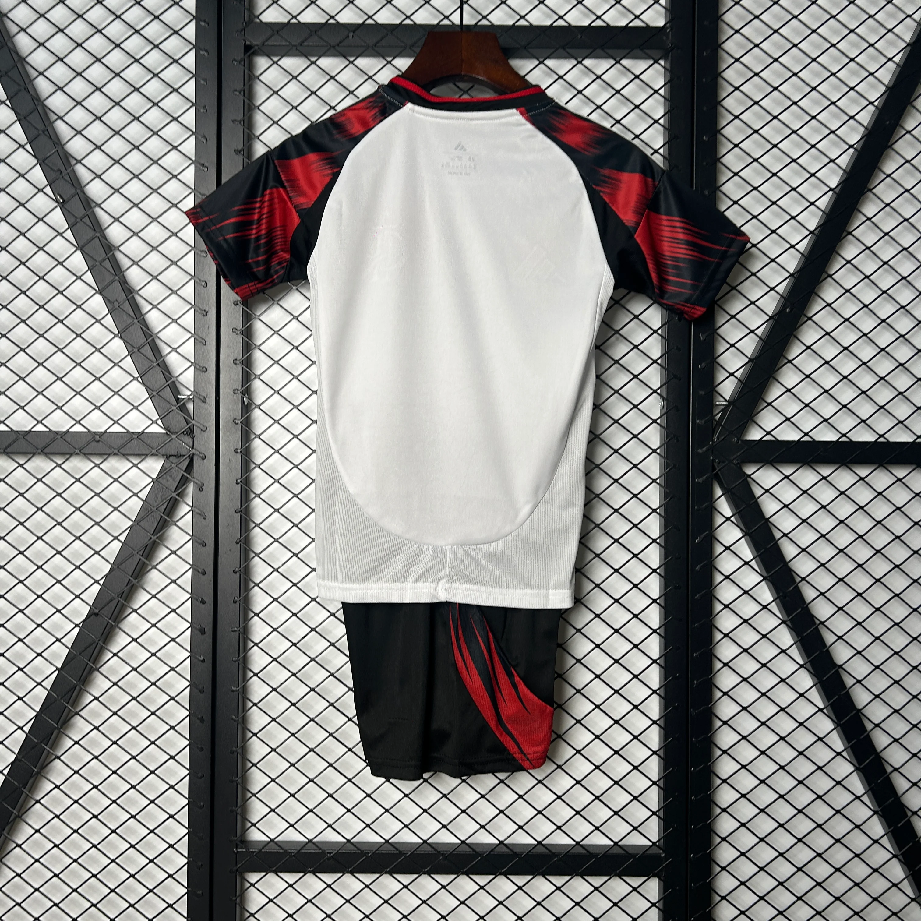 2025-26 Flamengo Away KIDS 16-28 - Image 2