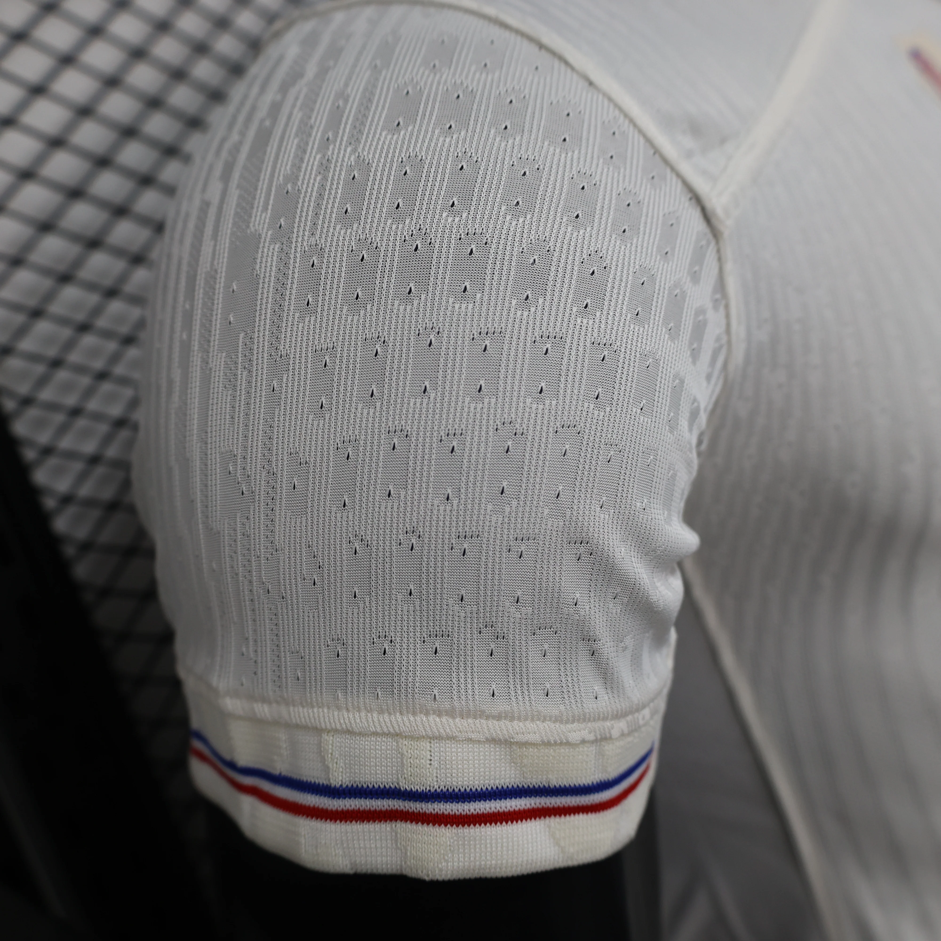 2025-26 France Away Player Size S-2XL - Image 4