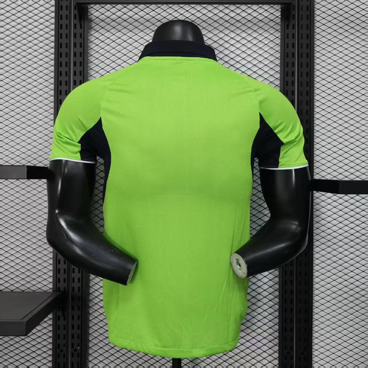 2025-26 Fulham Second Away Player S-2XL - Image 2