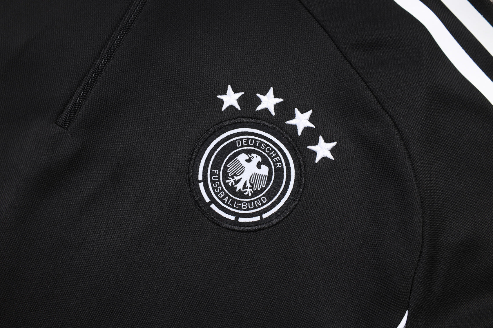 2025-26 Germany Black (four-star crest) training suit Adults Or Children - Image 3