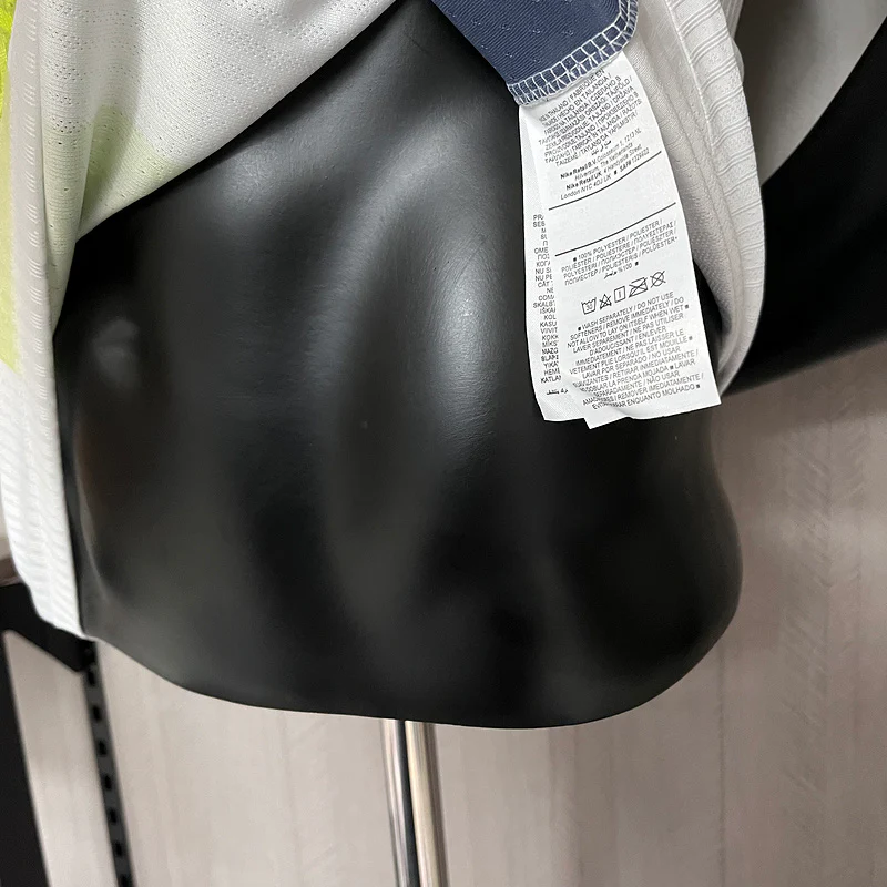2025-26 Inter Milan Rossi 46 Joint Collection Player S-2XL - Image 4