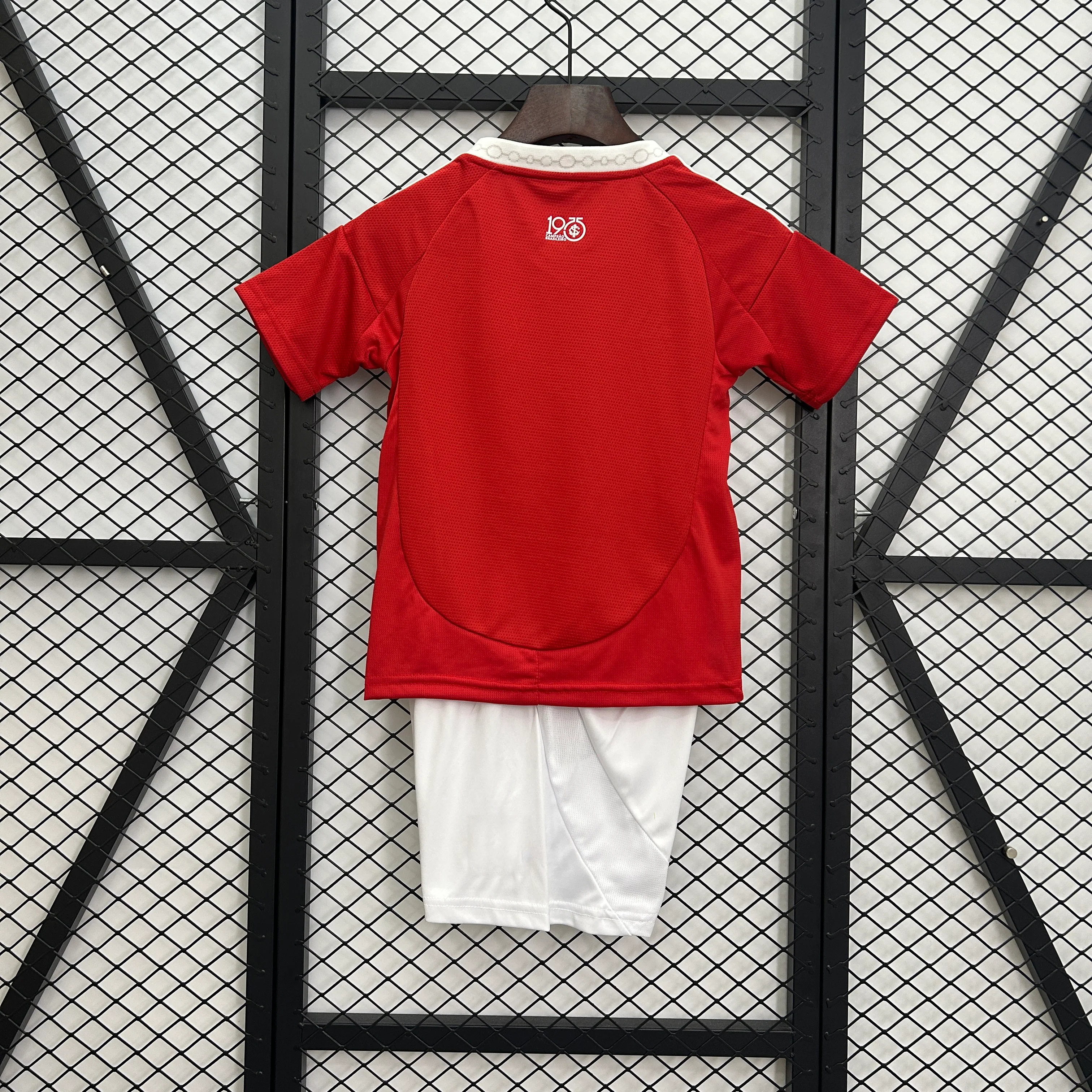 2025-26 Internacional home kids size 16-28 - Image 2