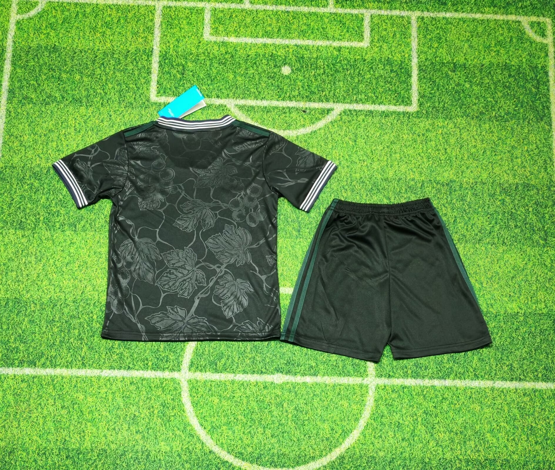 2025-26 Juventus Second Away KIDS 16-28 - Image 2
