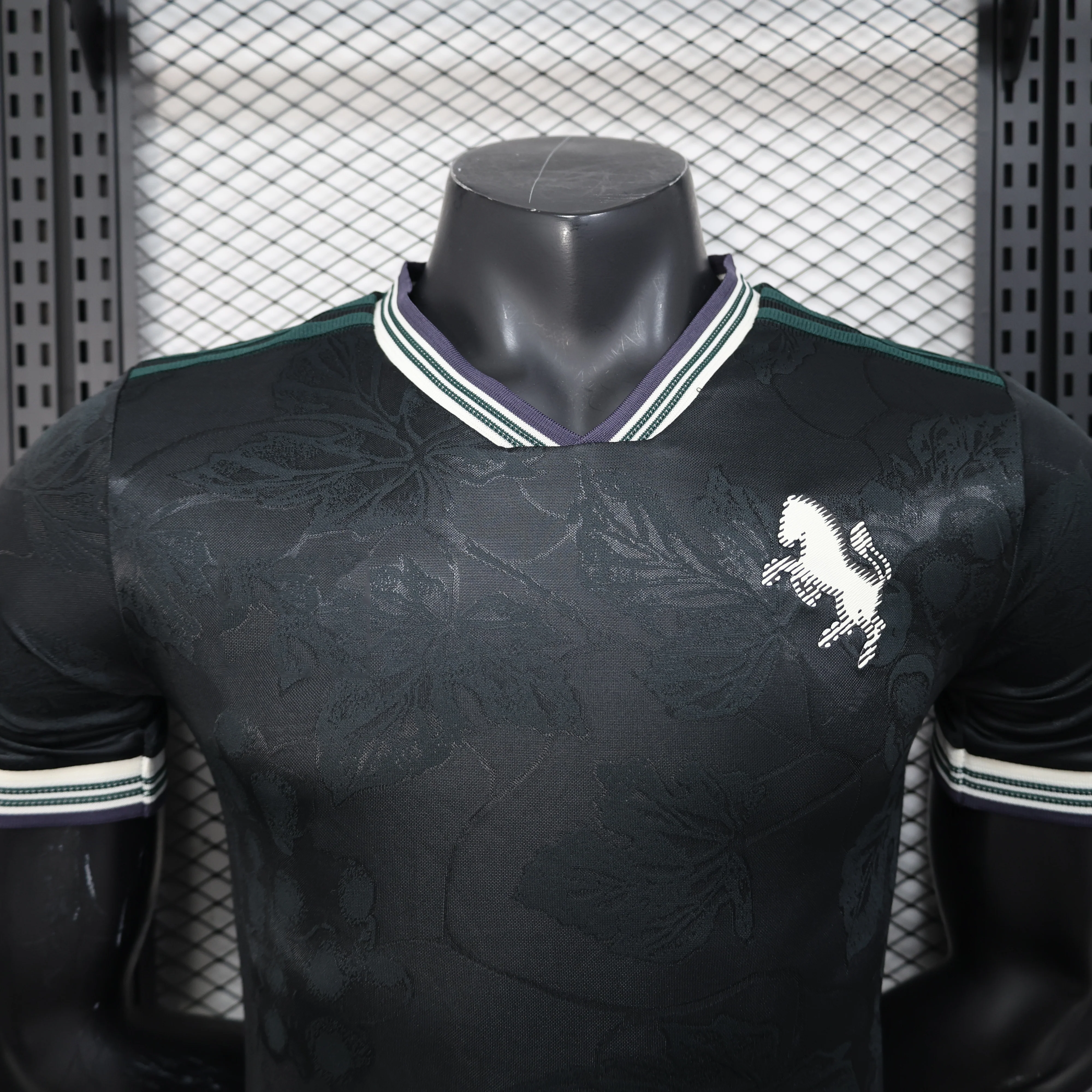 2025-26 Juventus Second Away Player S-2XL - Image 2