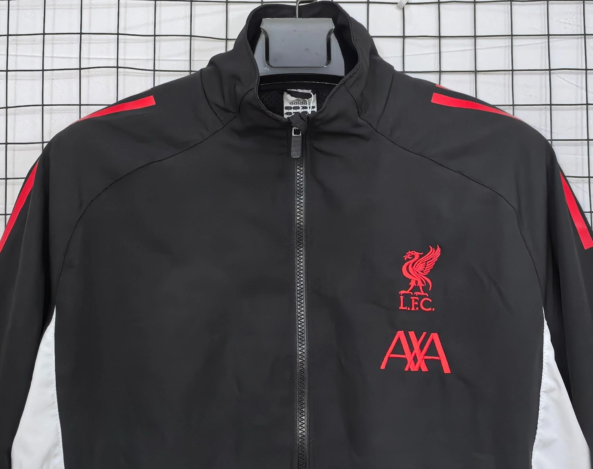 2025-26 Liverpool Black Windbreaker S-2XL - Image 3
