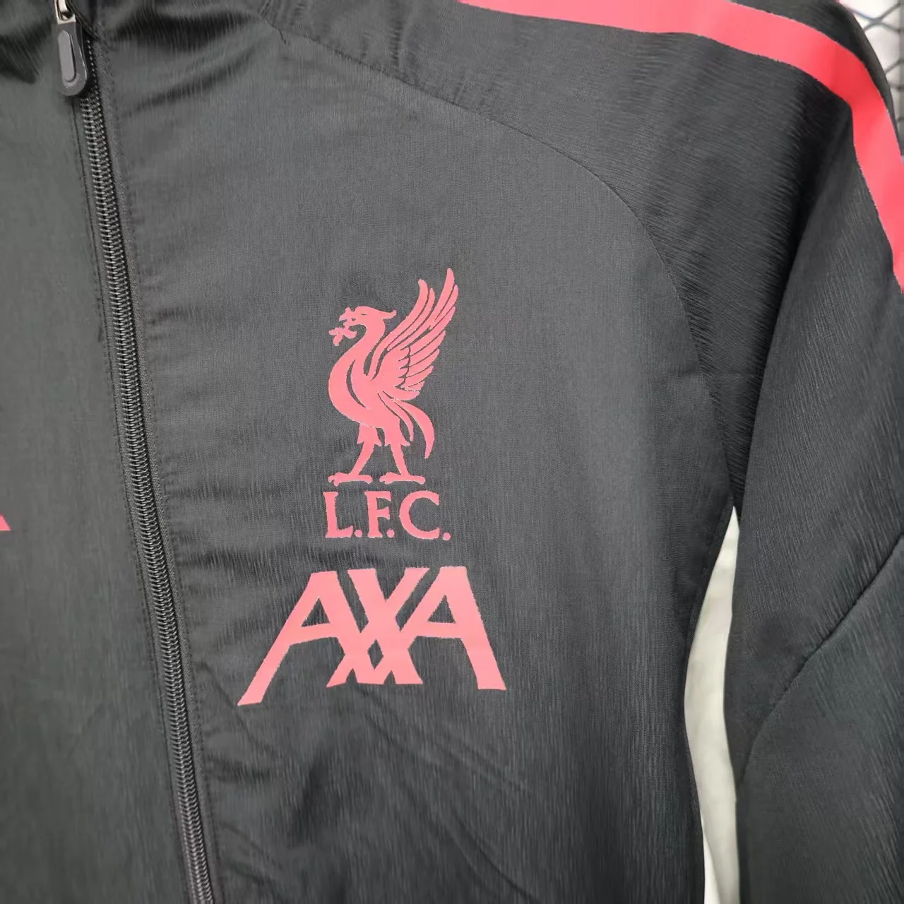2025-26 Liverpool windbreaker Black (with net) S-2XL - Image 3