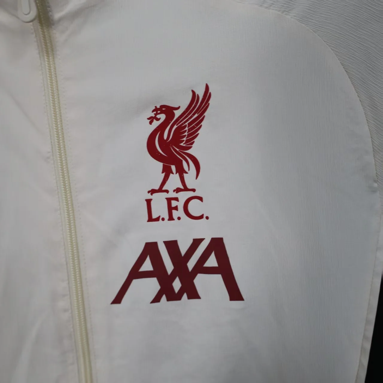 2025-26 Liverpool windbreaker White (with net) S-2XL - Image 3